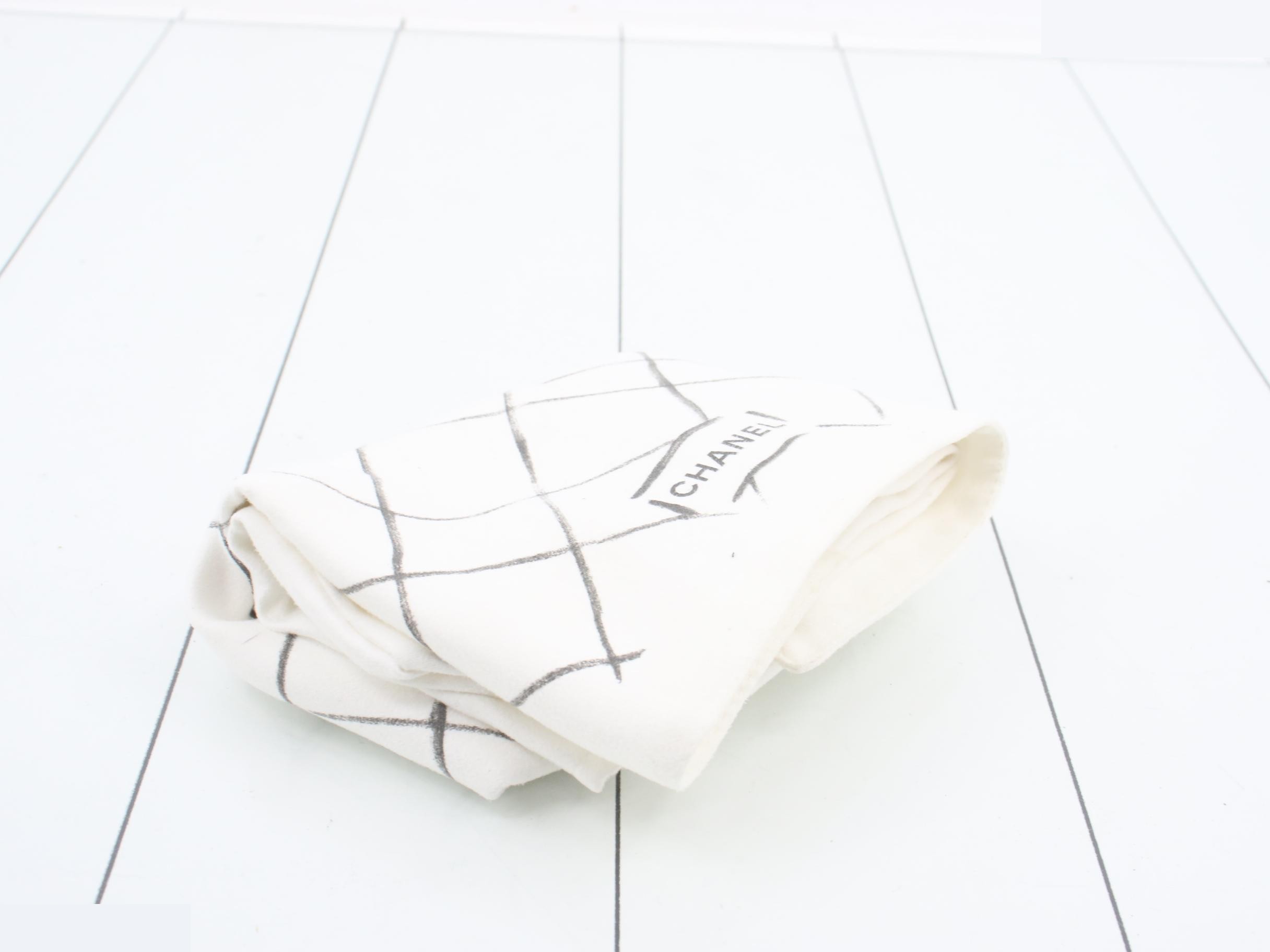 Matelassé (bag) - Shoulder bag — view 7