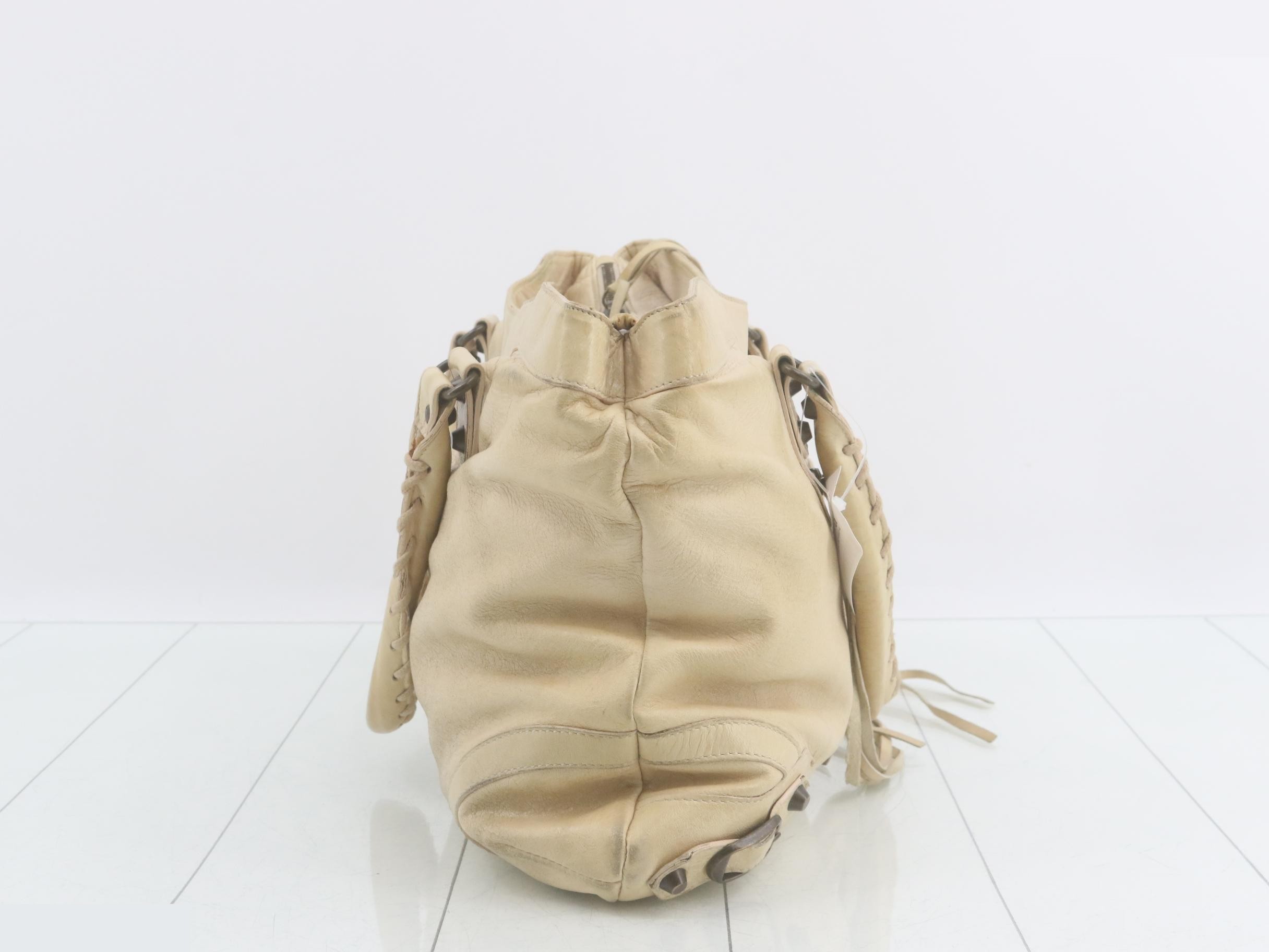 Classic handbag — view 4