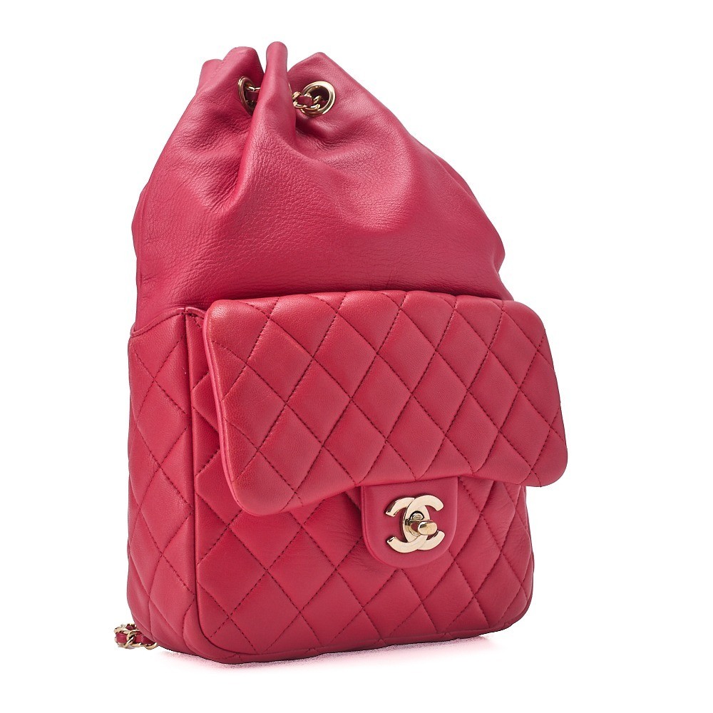Lambskin Matelassé drawstring bag with chain strap, red, gold hardware, serial number 21. — view 3