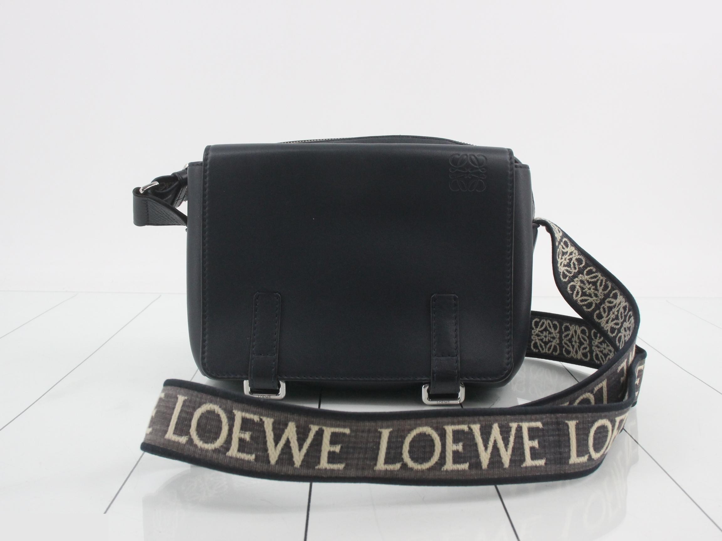 Other lines: Bags and shoulder bags