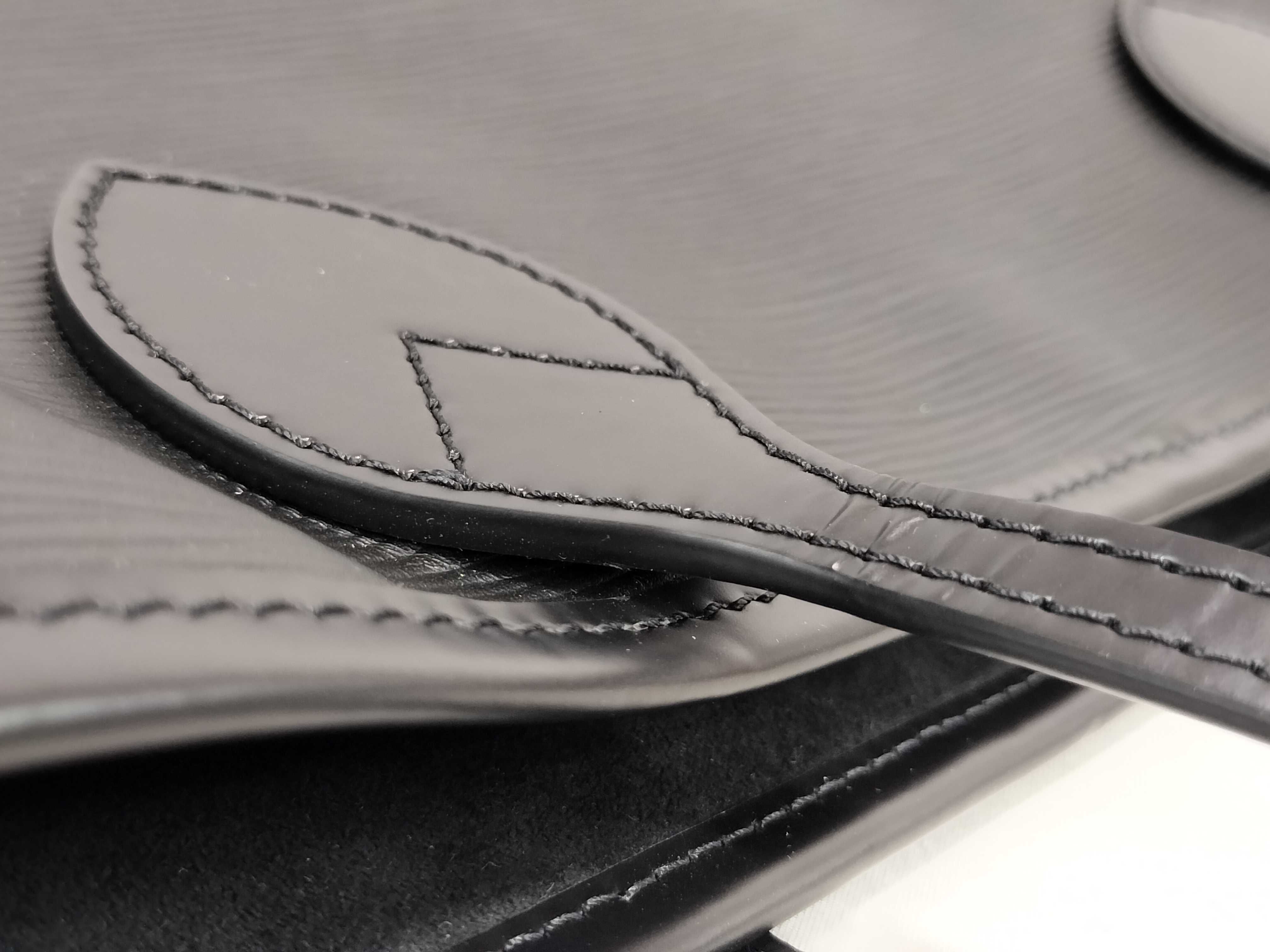 Epi Neverfull MM Epi Black M11930 Tote Bag — view 5