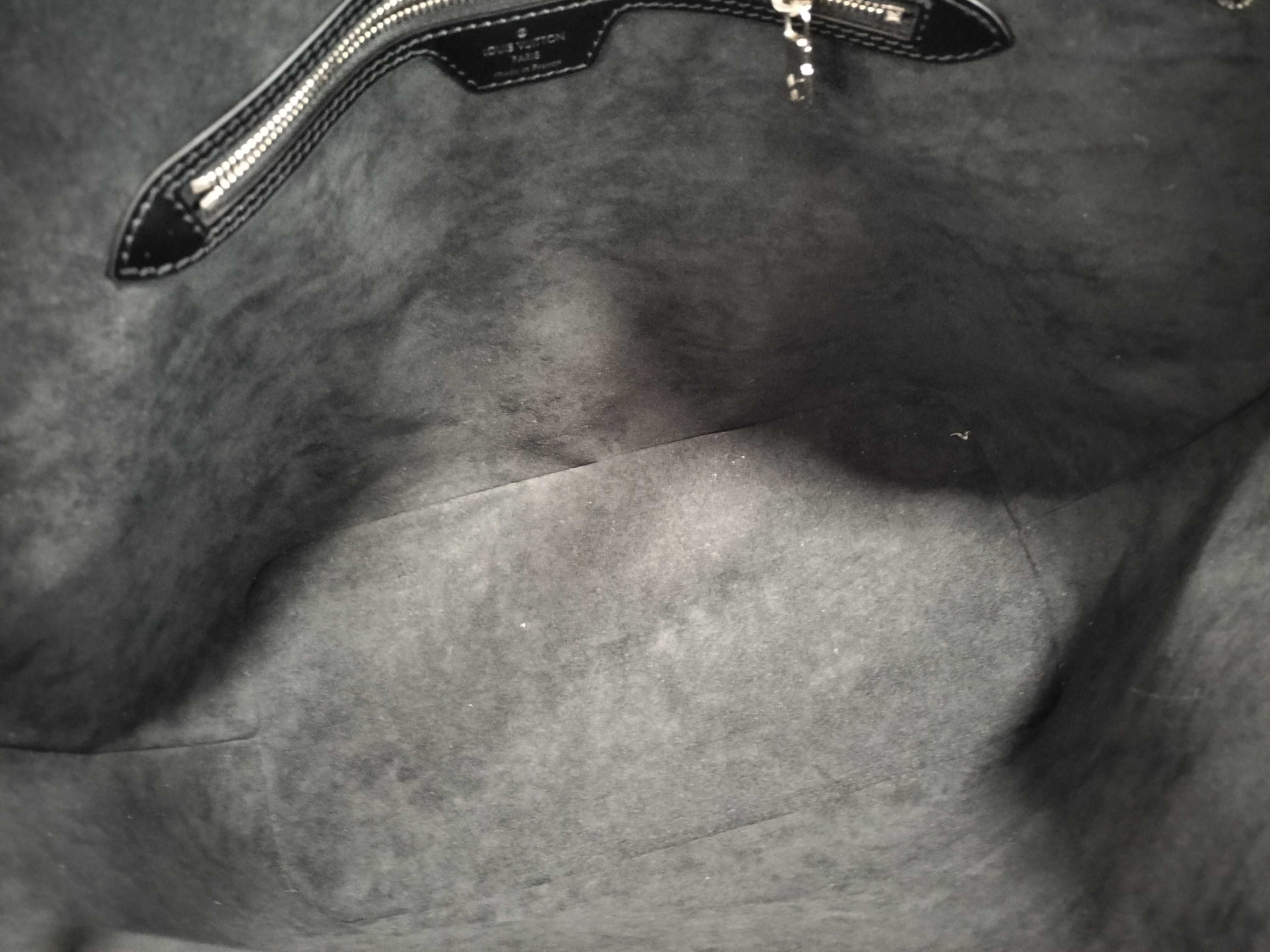 Epi Neverfull MM Epi Black M11930 Tote Bag — view 9