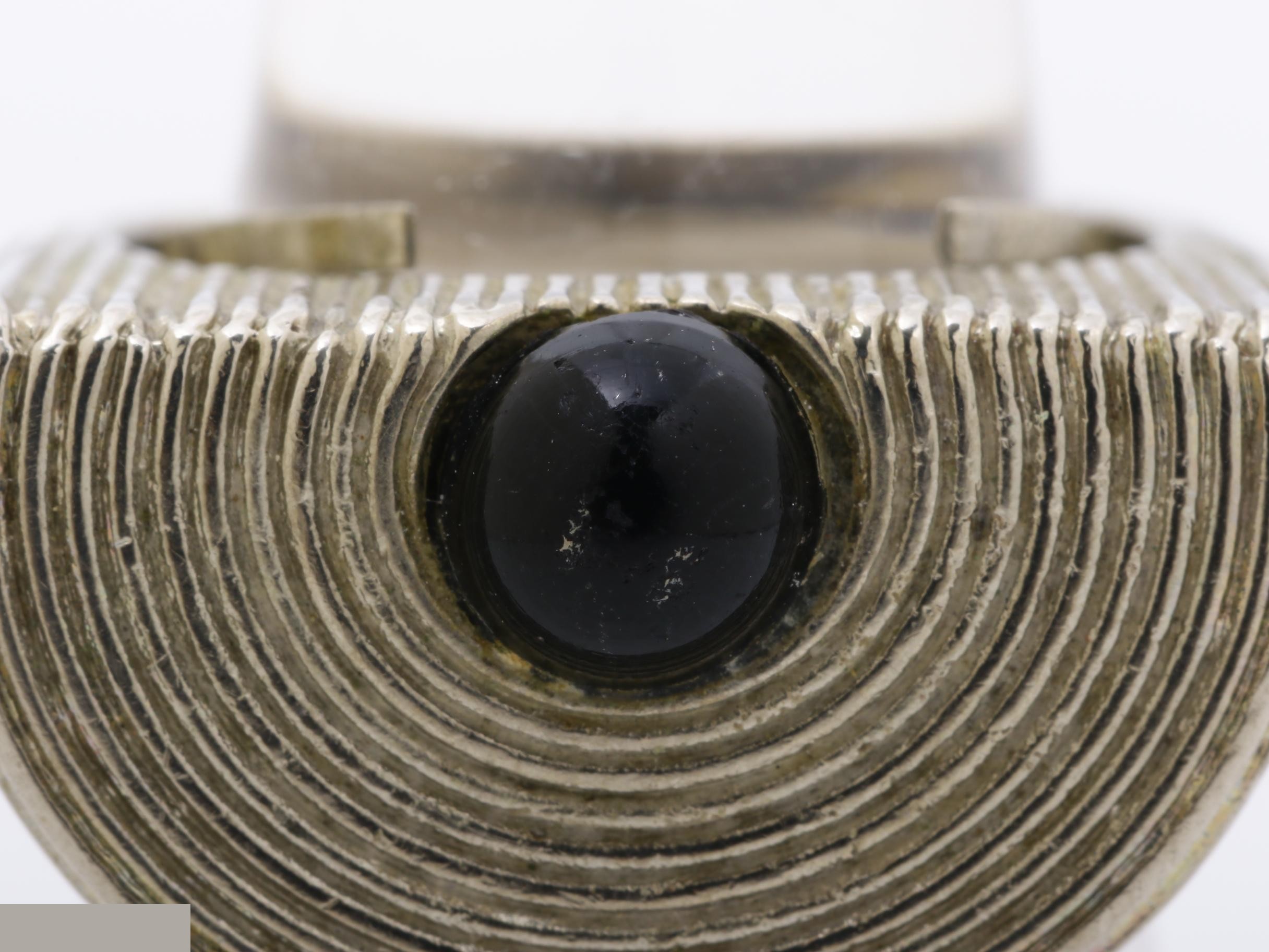 Other lines: Precious metals and rings — view 2