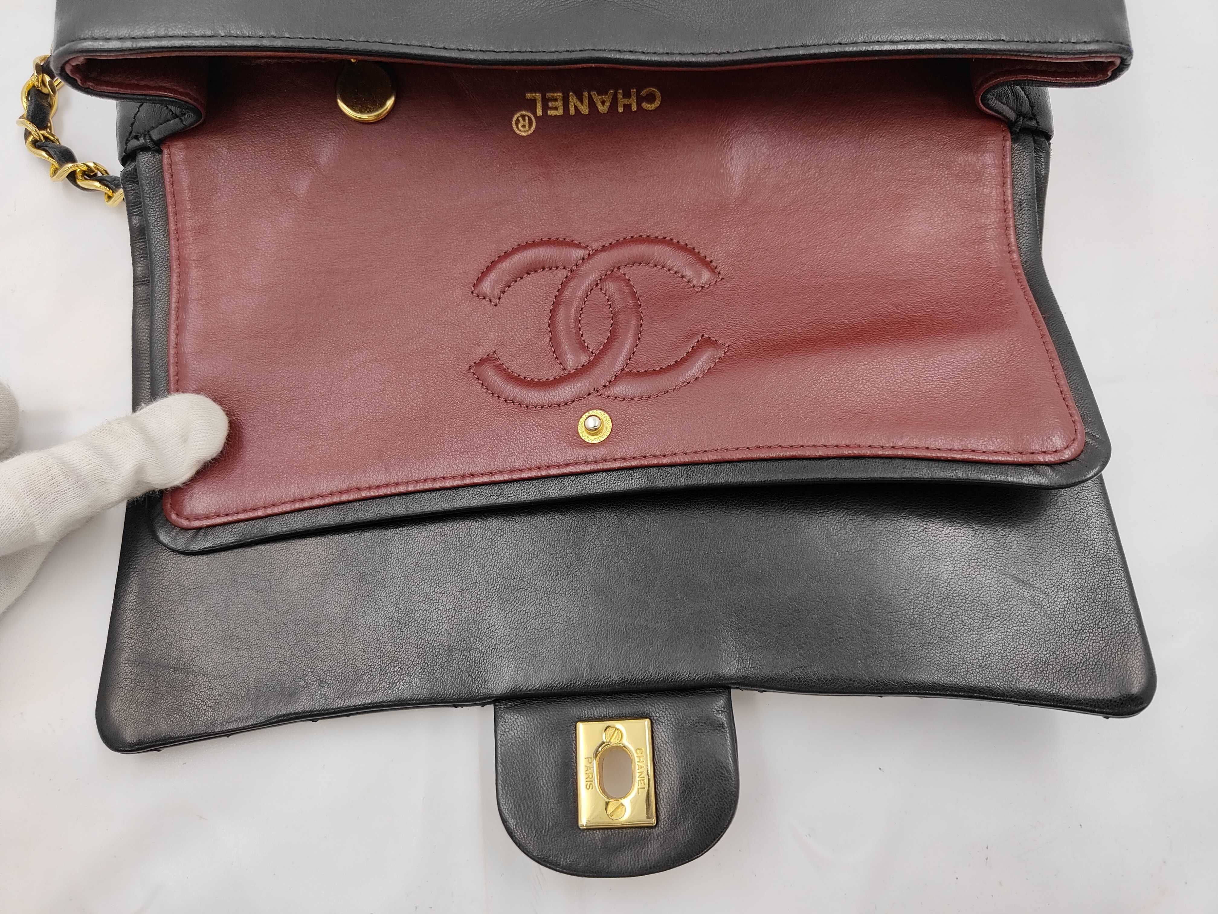 Double Flap Shoulder Bag (Flap Series 1) — view 8