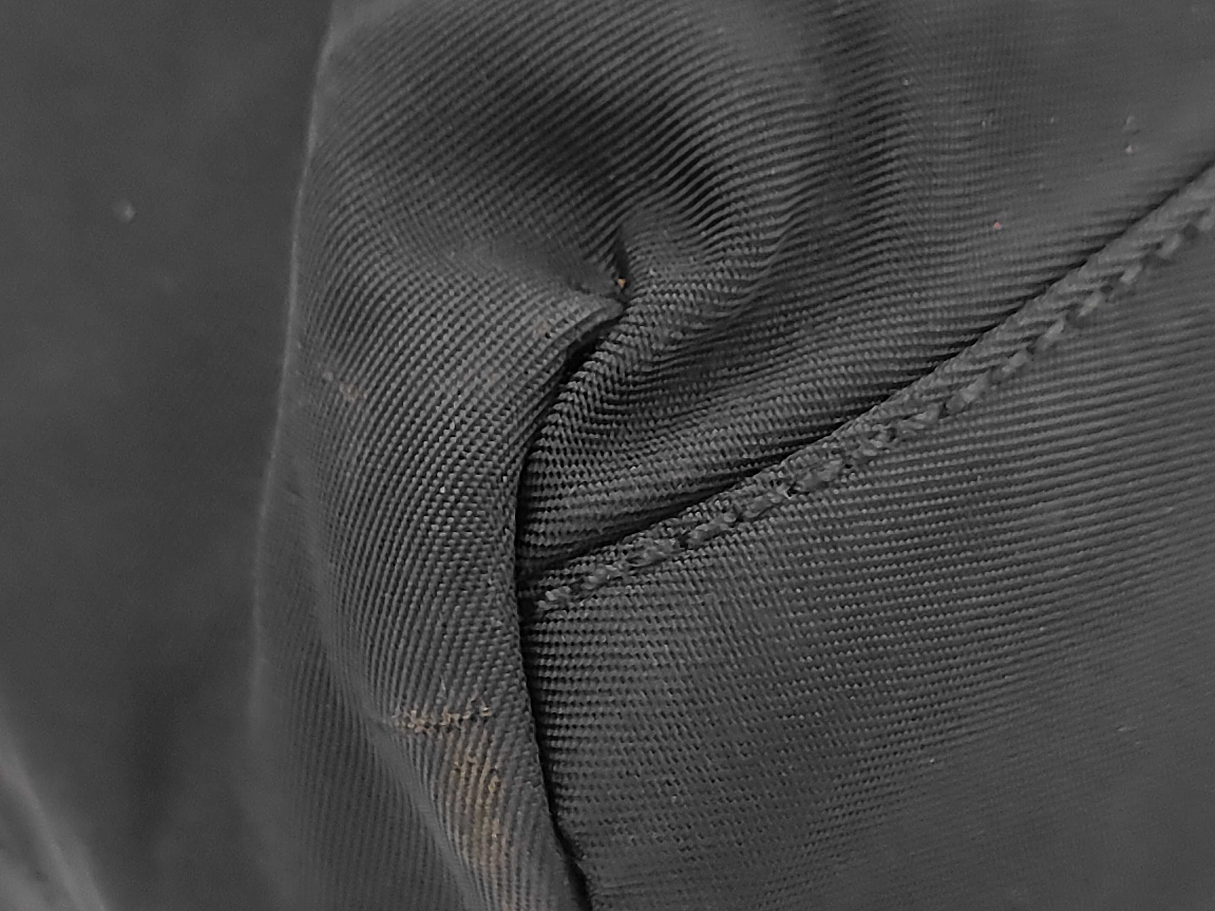 handbag — view 4