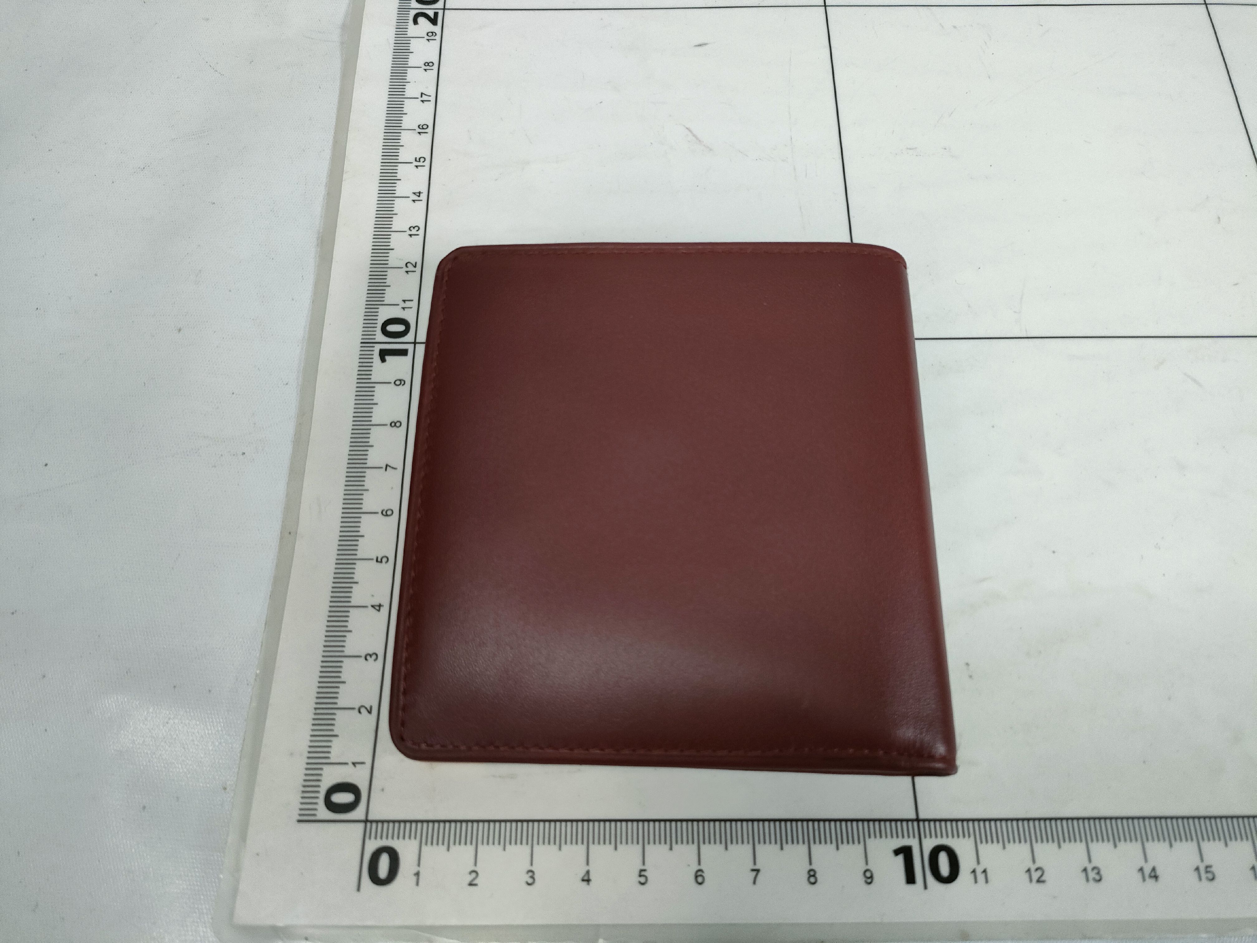 folding wallet / with guarantee card — view 2