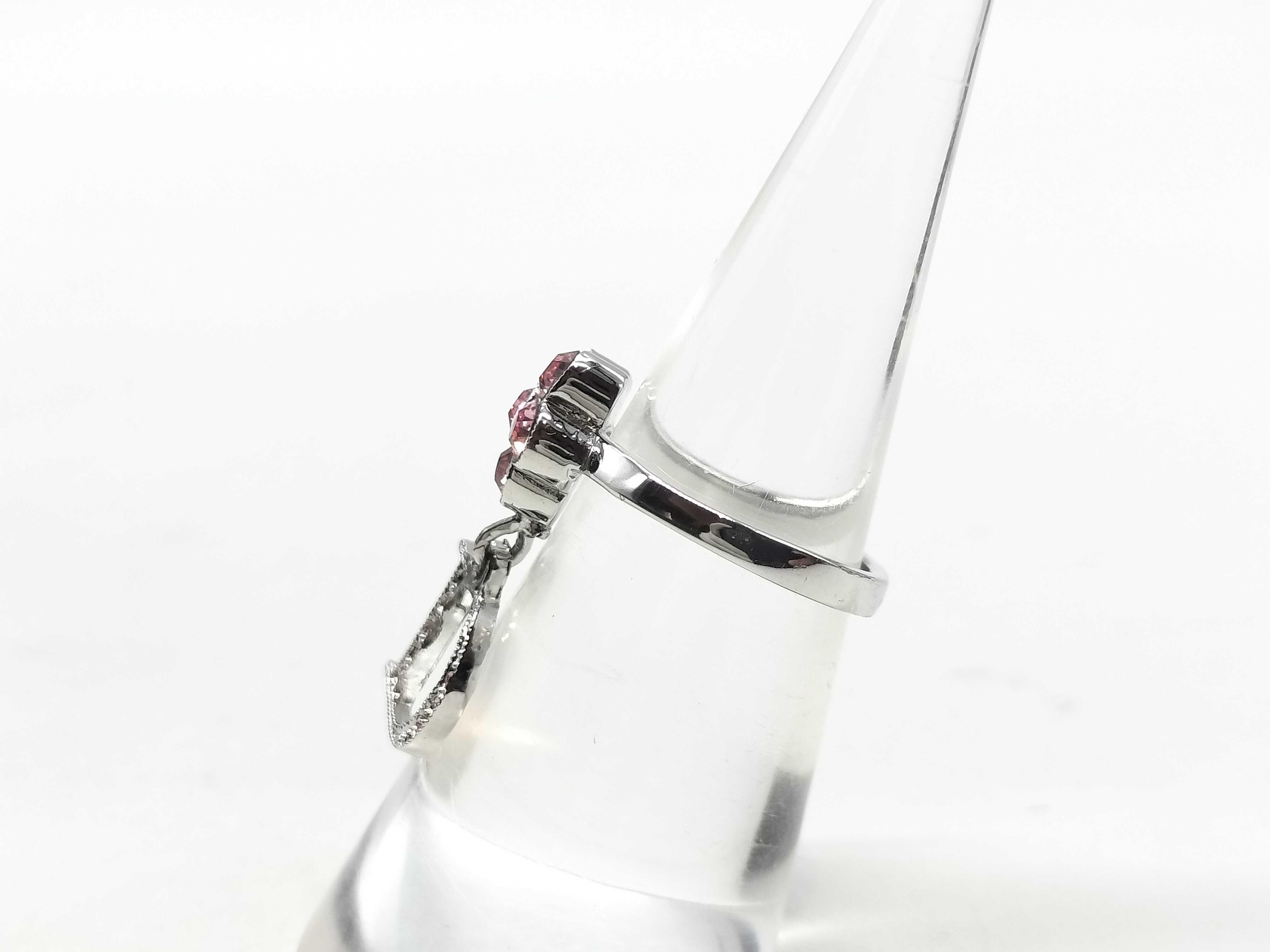 Ring with D-shaped clasp — view 4