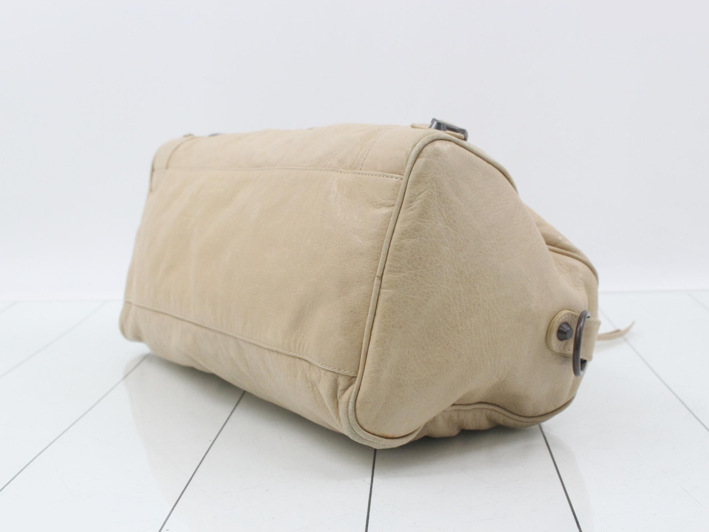 The City Shoulder Bag — view 6