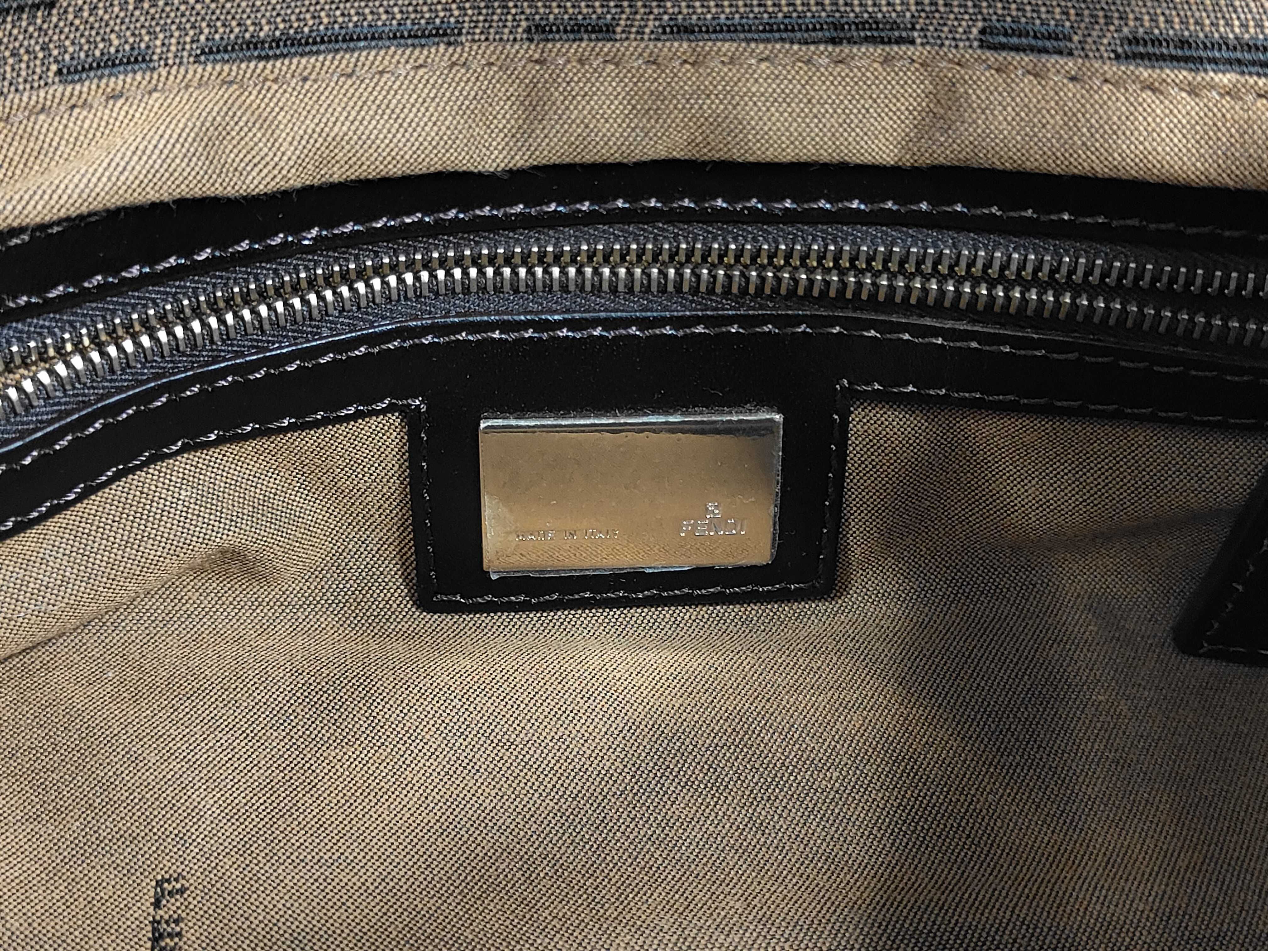 Zucca Shoulder Bag — view 10