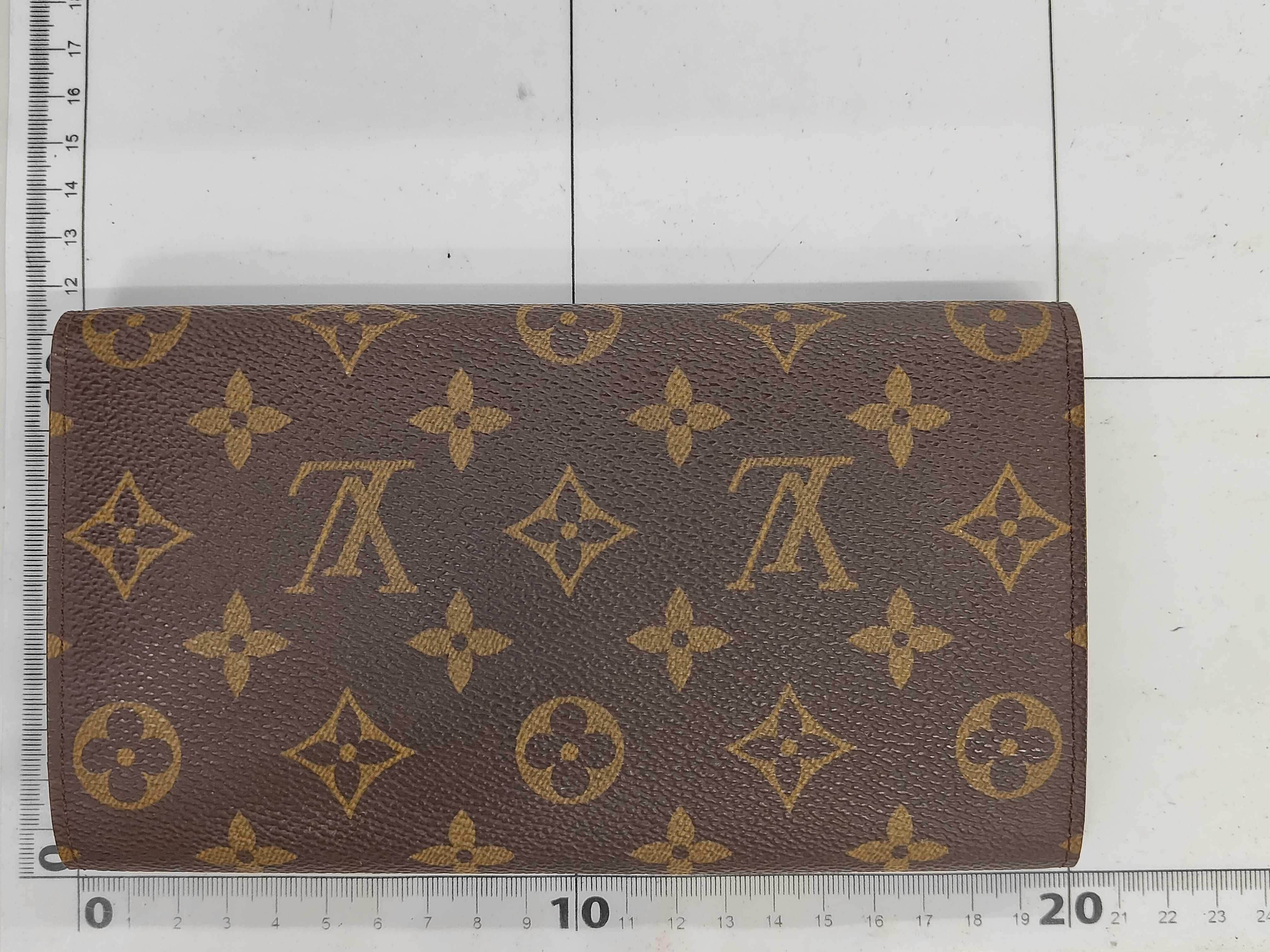 Monogram Portefeuille Tresor International M61215 Wallet — view 8