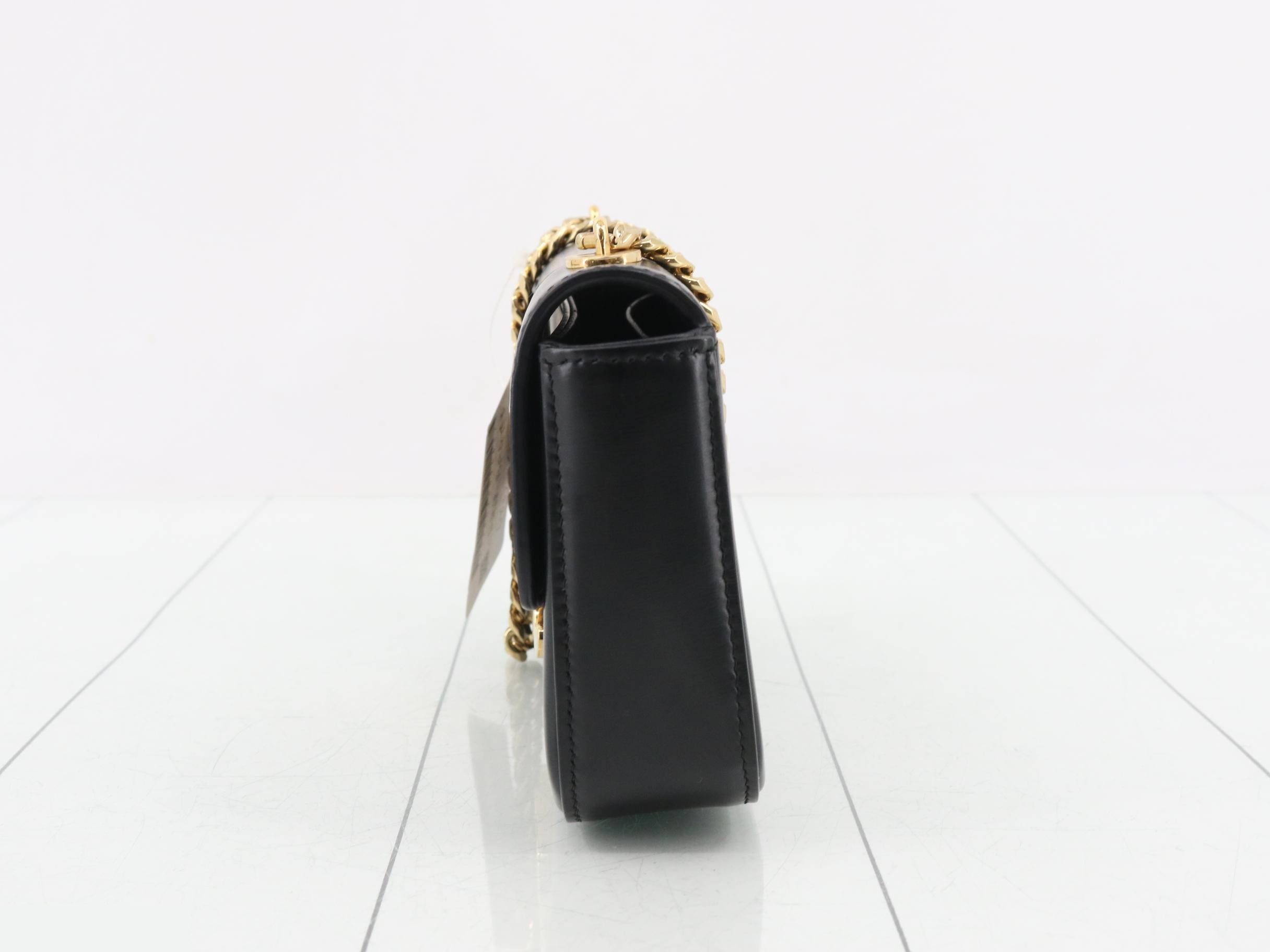 Claude Triomphe Chain Shoulder Bag, Black — view 3