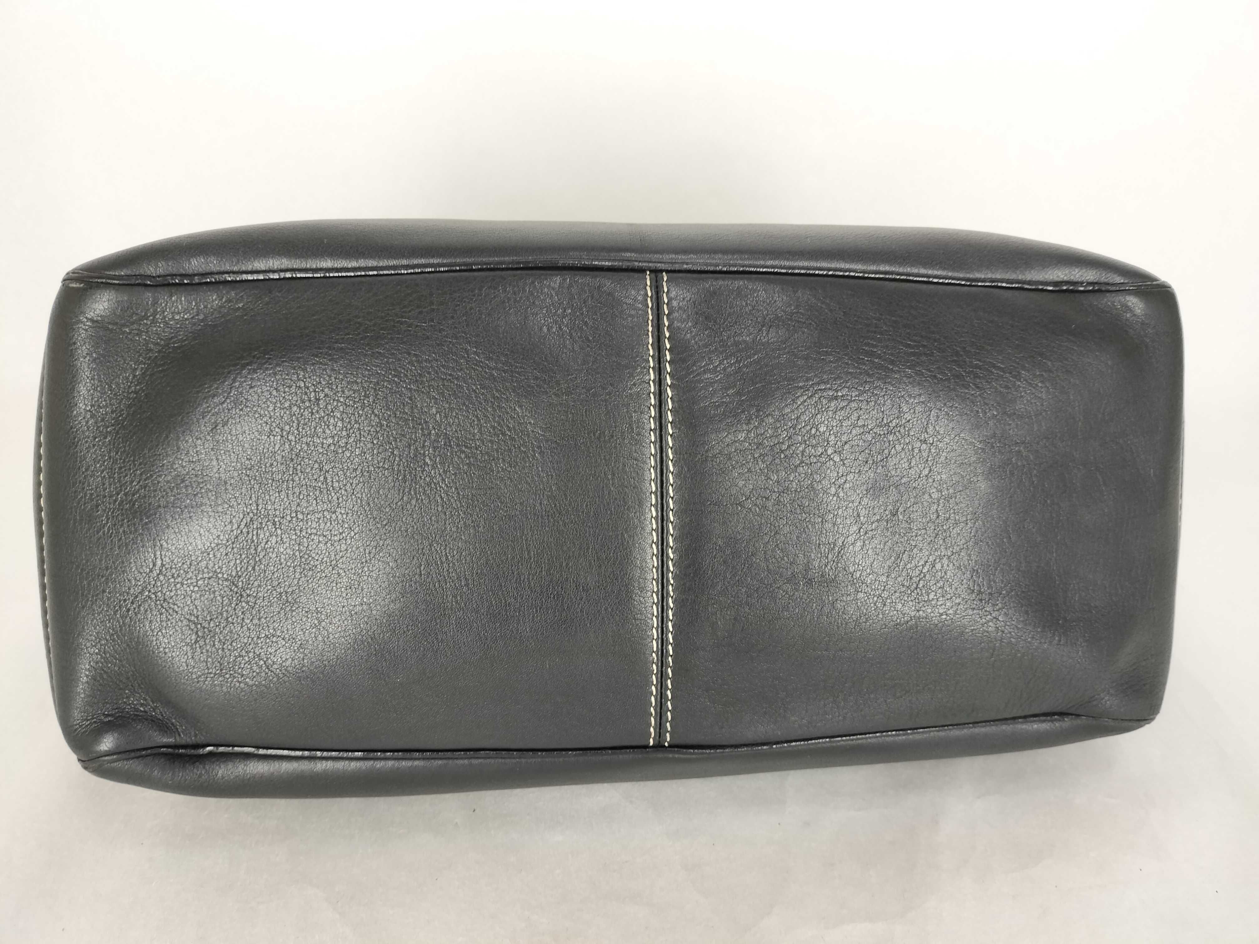 handbag, Celine Boogie Bag, black leather handbag. — view 8