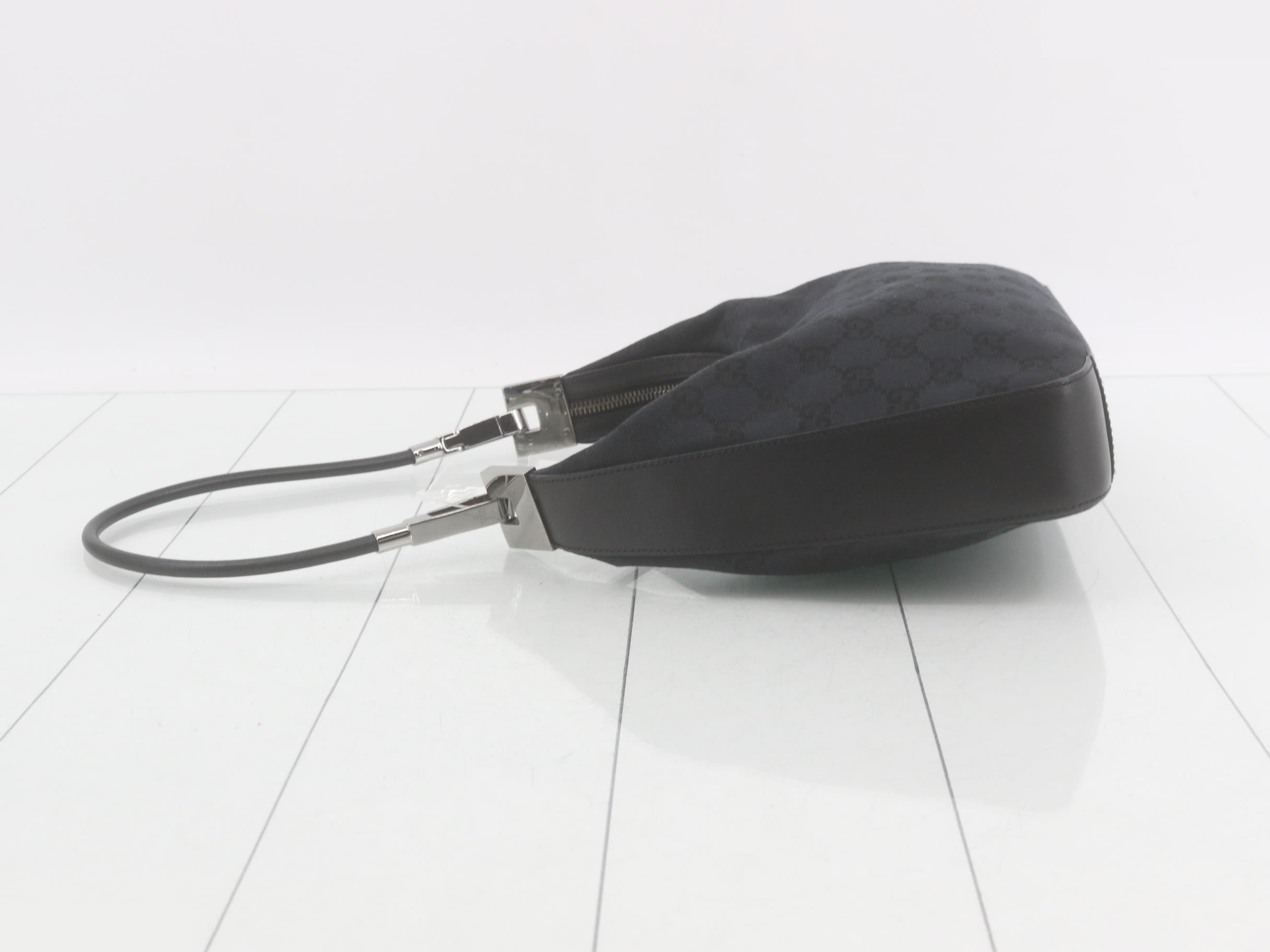 GG Canvas (Bag) - Shoulder Bag — view 4