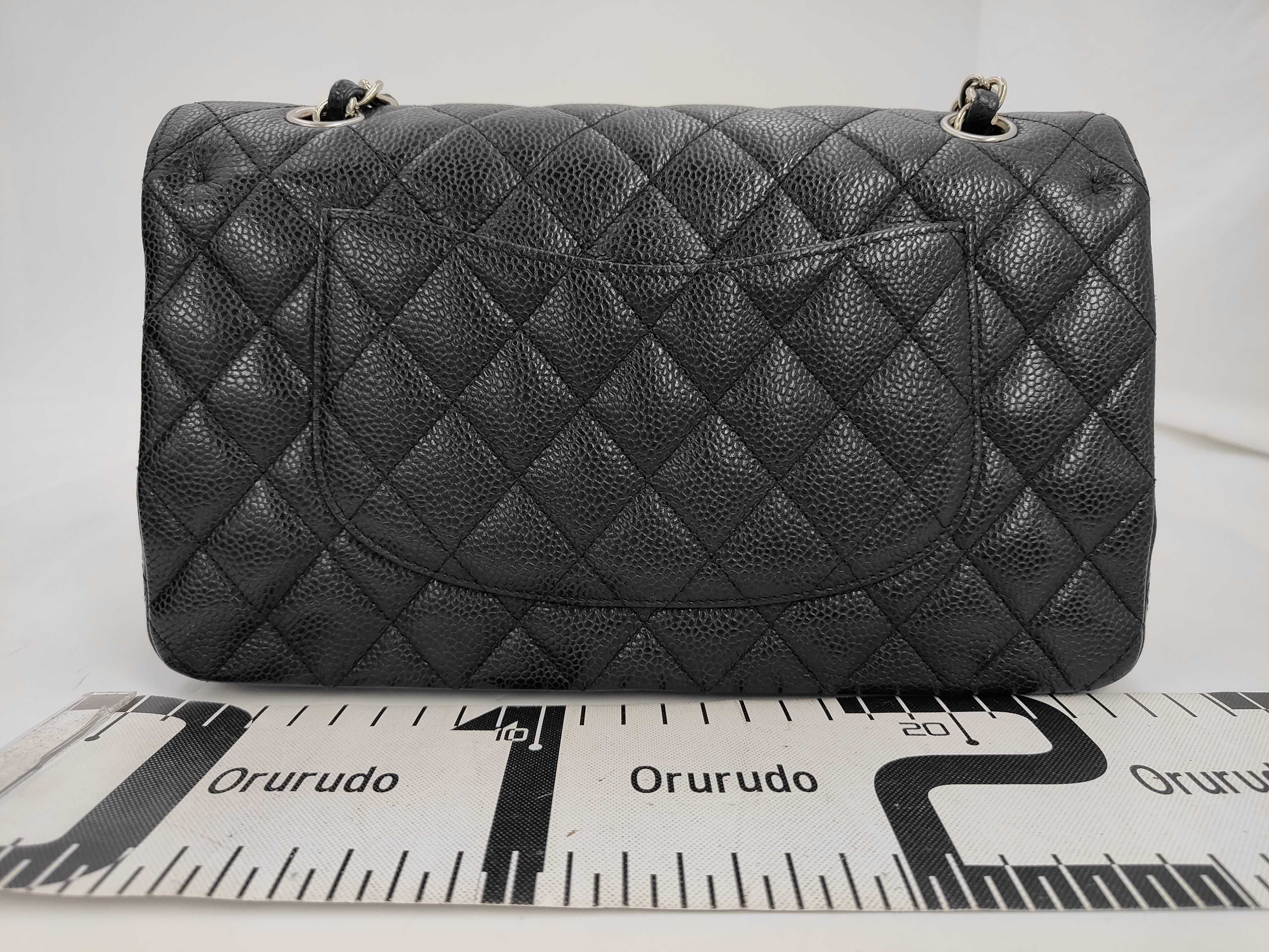 Matelassé 25 Caviar Skin Black Silver Hardware Double Flap Shoulder Bag (Serial Number 13) — view 2