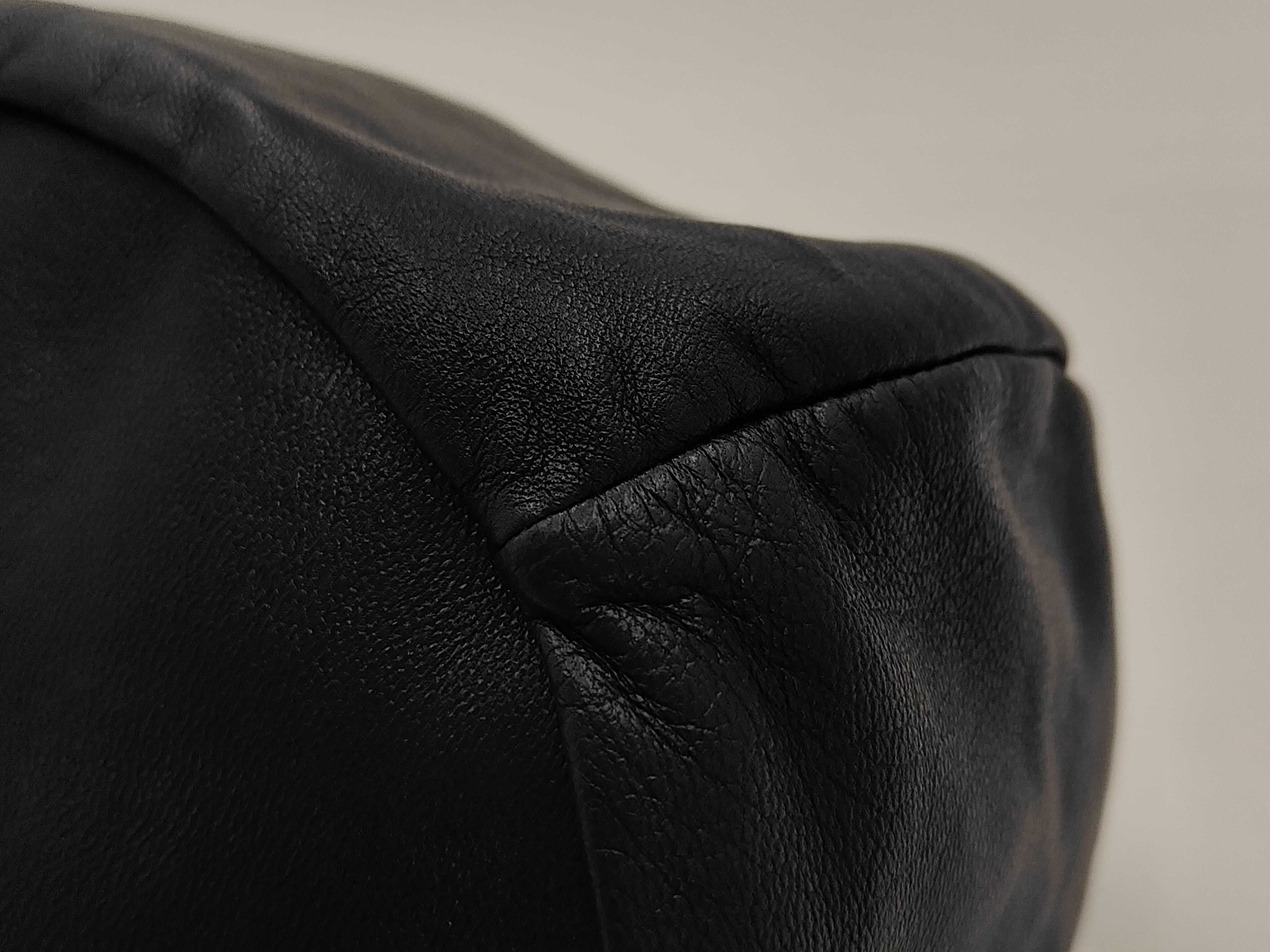 drawstring handbag, lambskin, black, serial number 5770687 — view 4