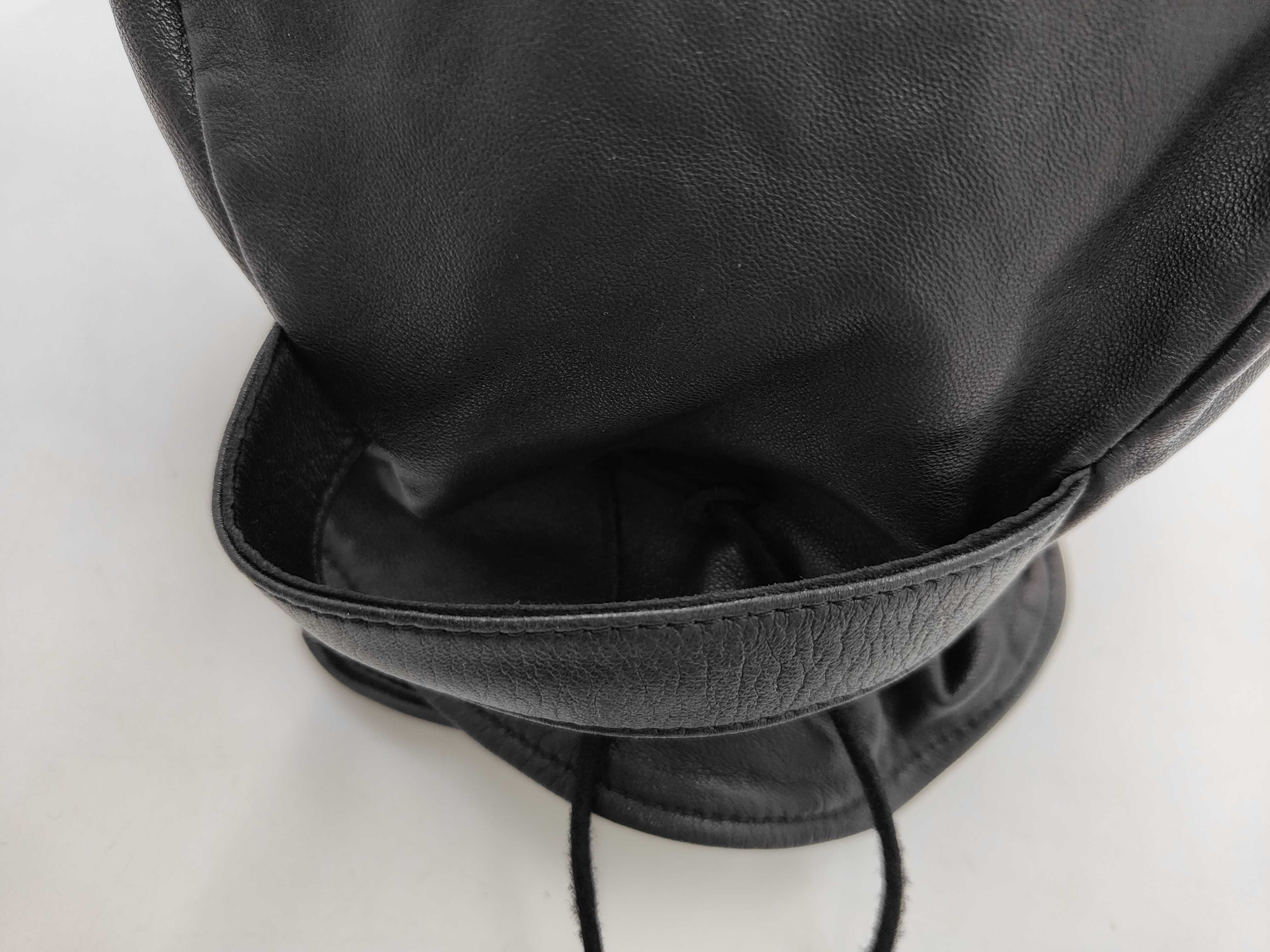 drawstring handbag, lambskin, black, serial number 5770687 — view 5