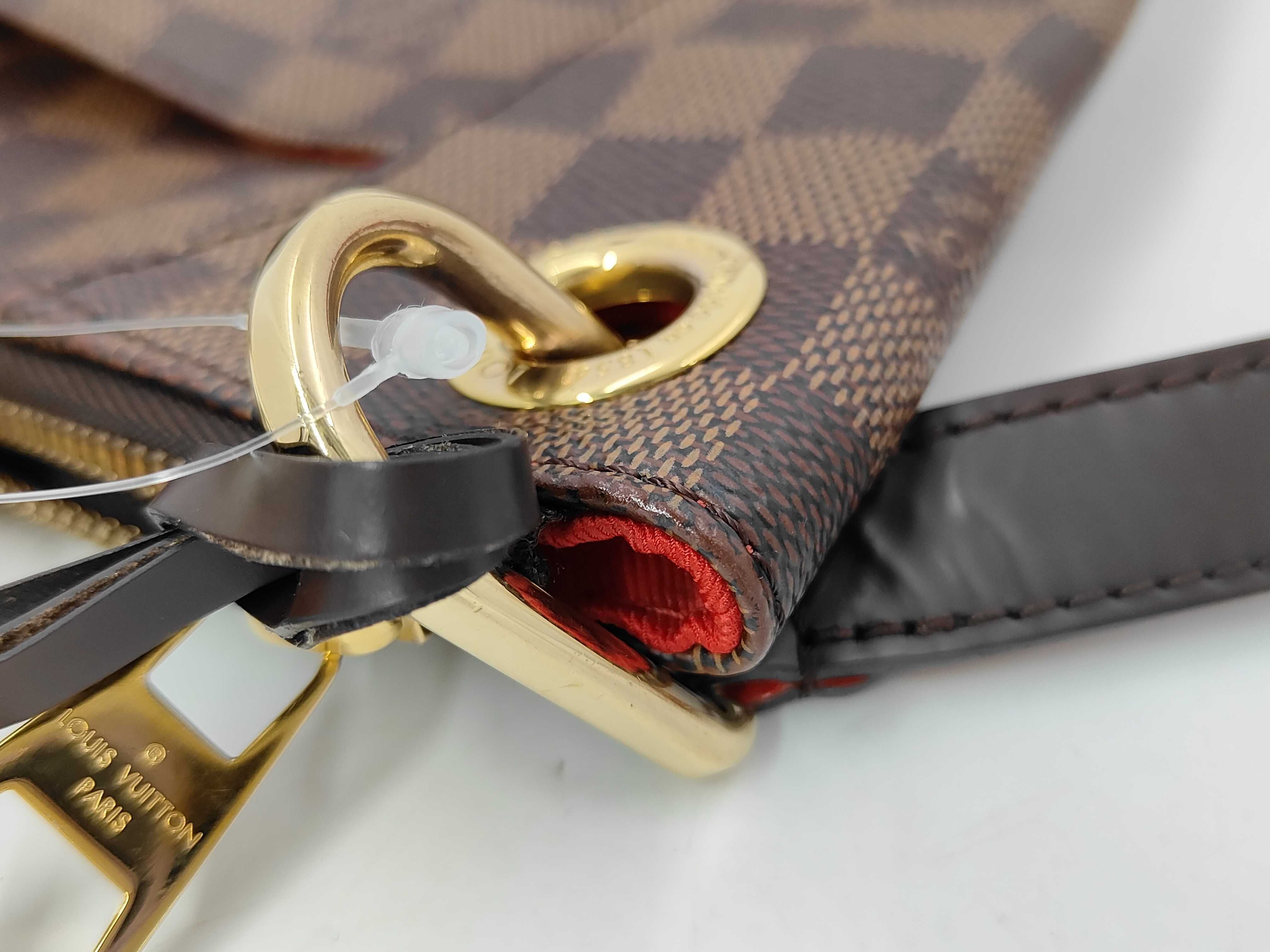 Damier Southbank Shoulder Bag — view 13