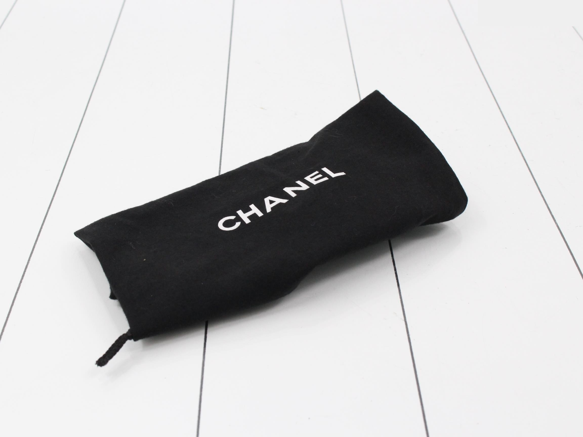 Mini Matelassé Caviar Skin (Bag) - Shoulder Bag, Series 15 — view 7