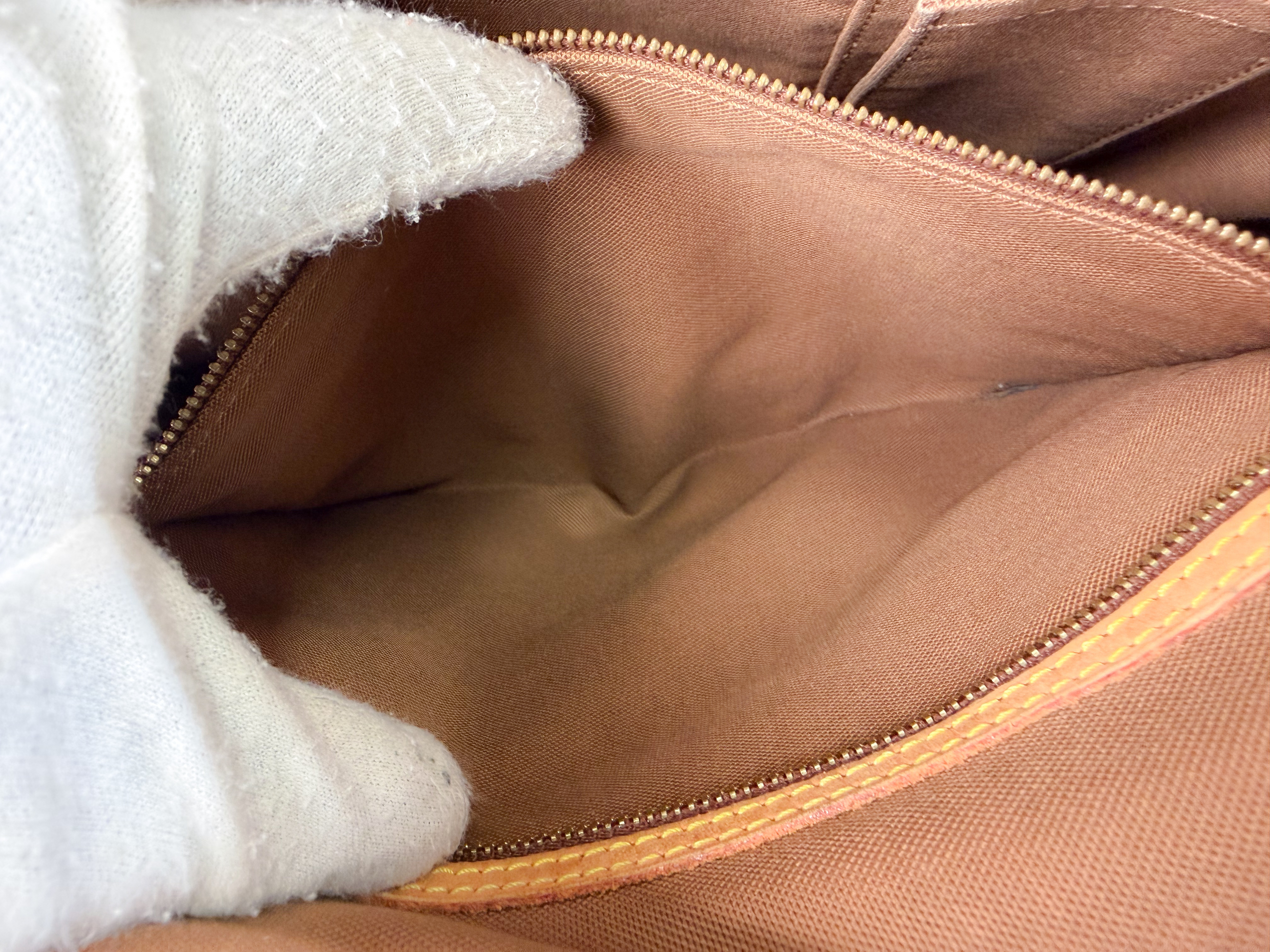 Monogram M51151 Cabas Mezzo TH1011 Tote Bag — view 11