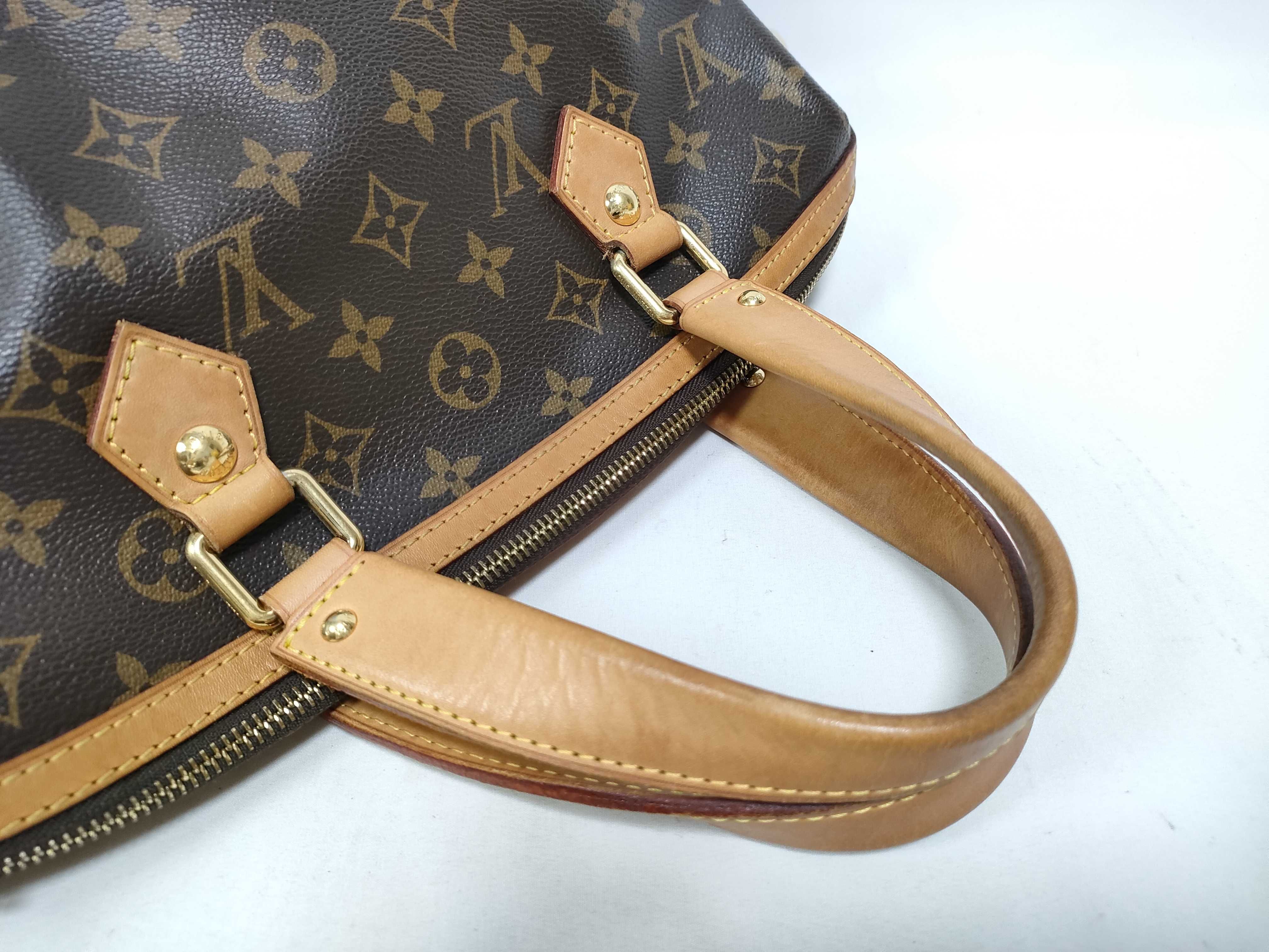 Monogram Louis Vuitton Monogram Hand Shoulder Bag Handbag — view 9