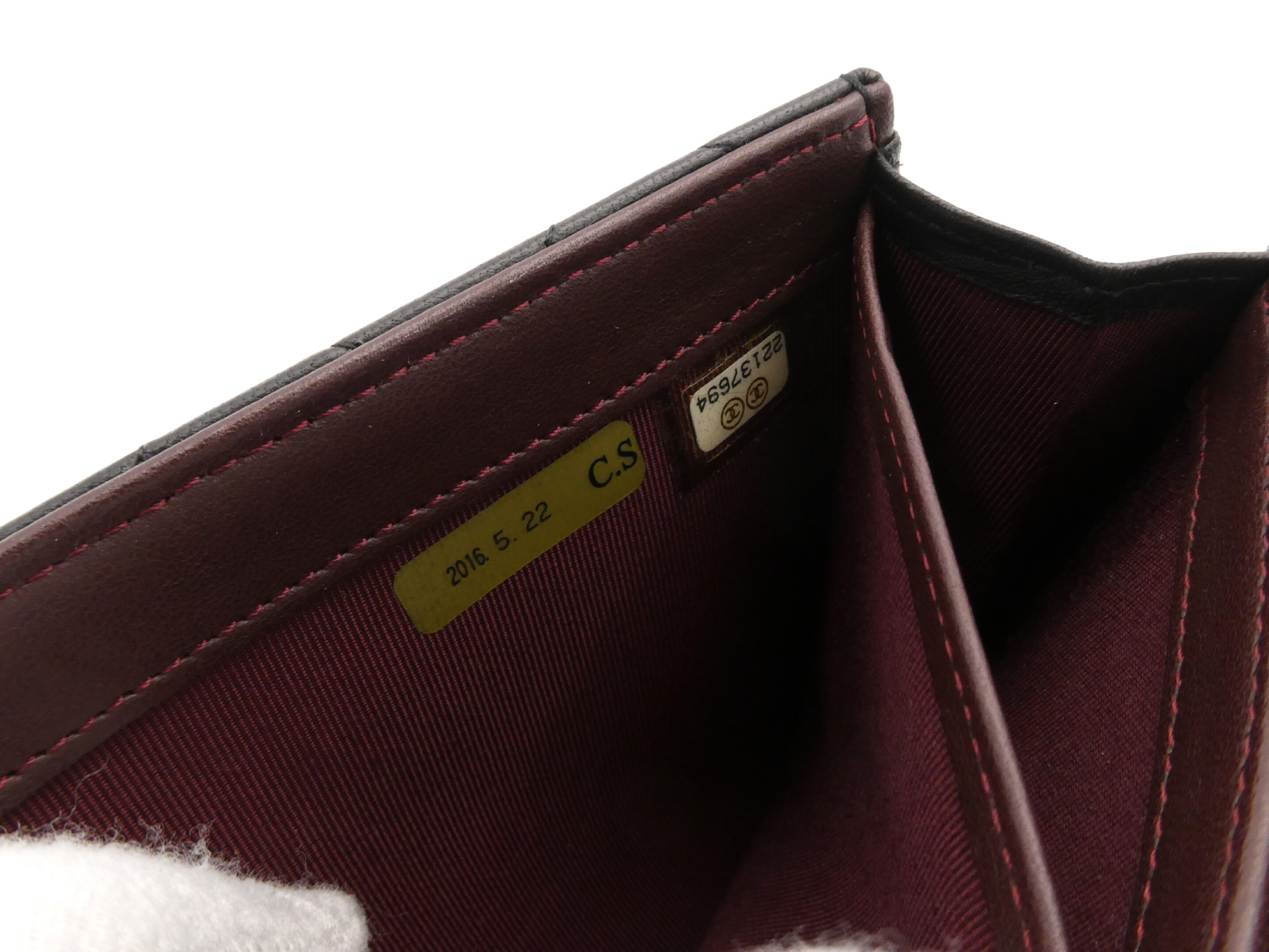 Matelassé Coco Mark Wallet — view 9