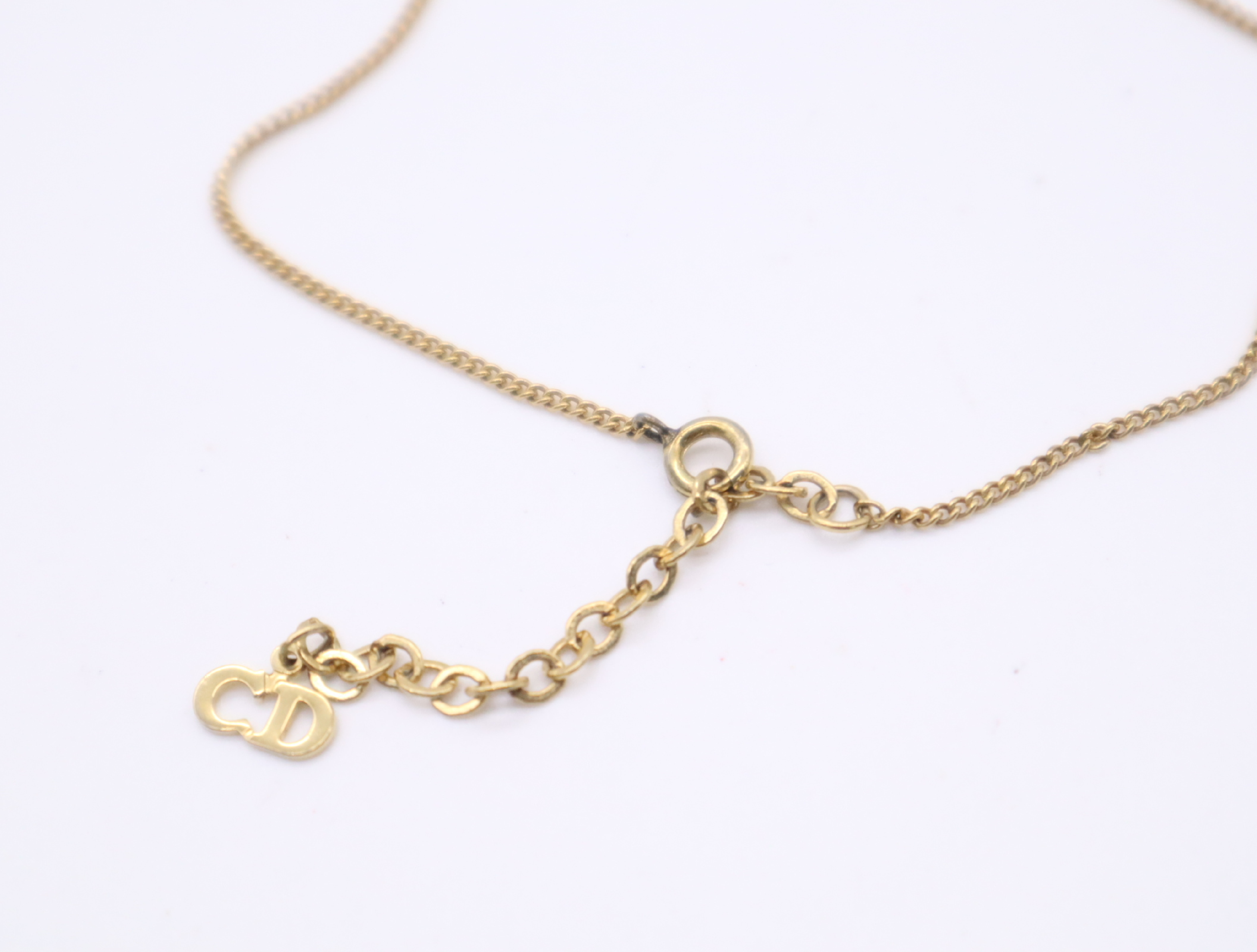 GPCD logo round motif necklace, with box. — view 5