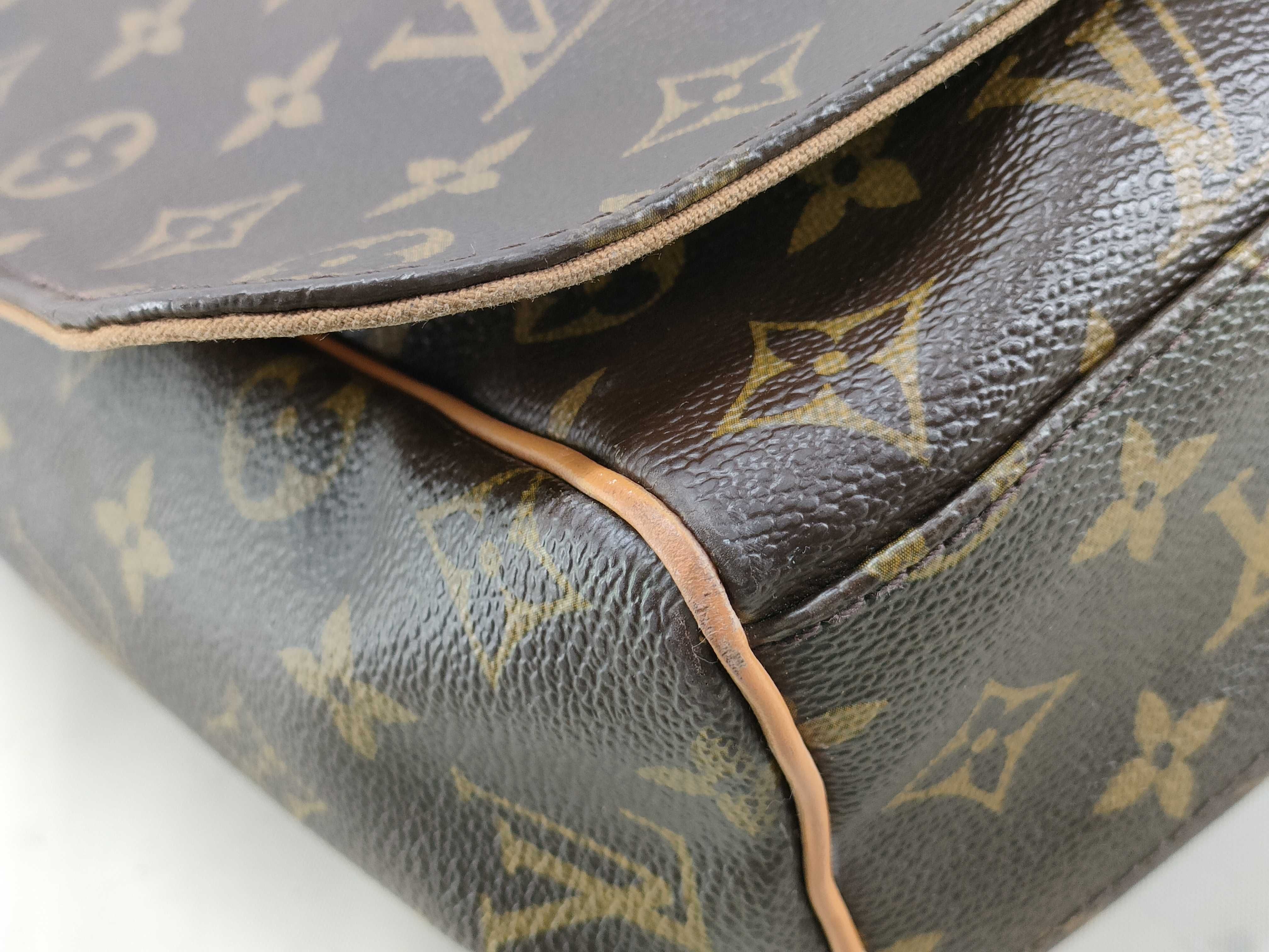 Monogram Louis Vuitton Monogram Pochette Shoulder Bag — view 4