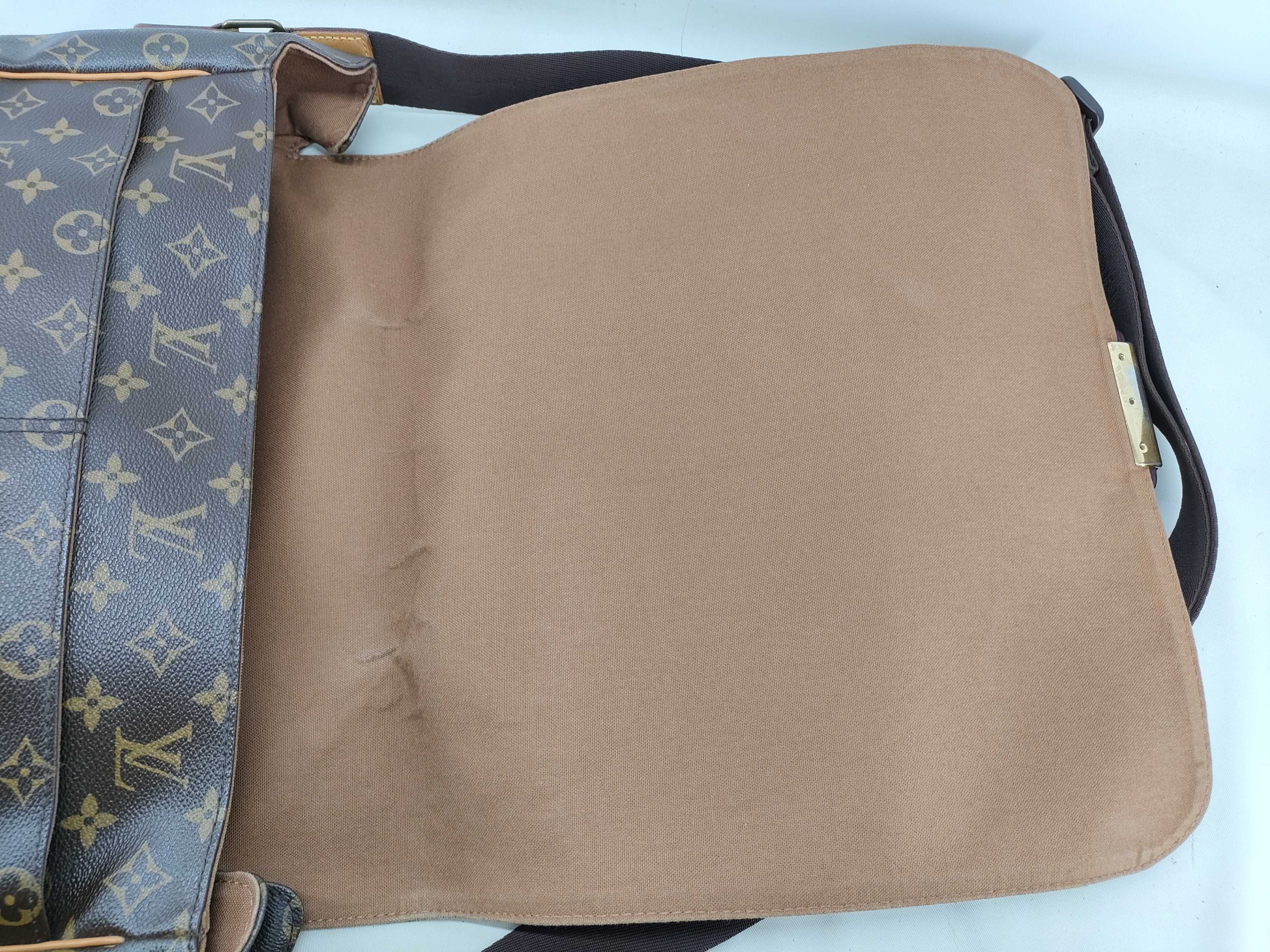 Monogram Louis Vuitton Monogram Pochette Shoulder Bag — view 8