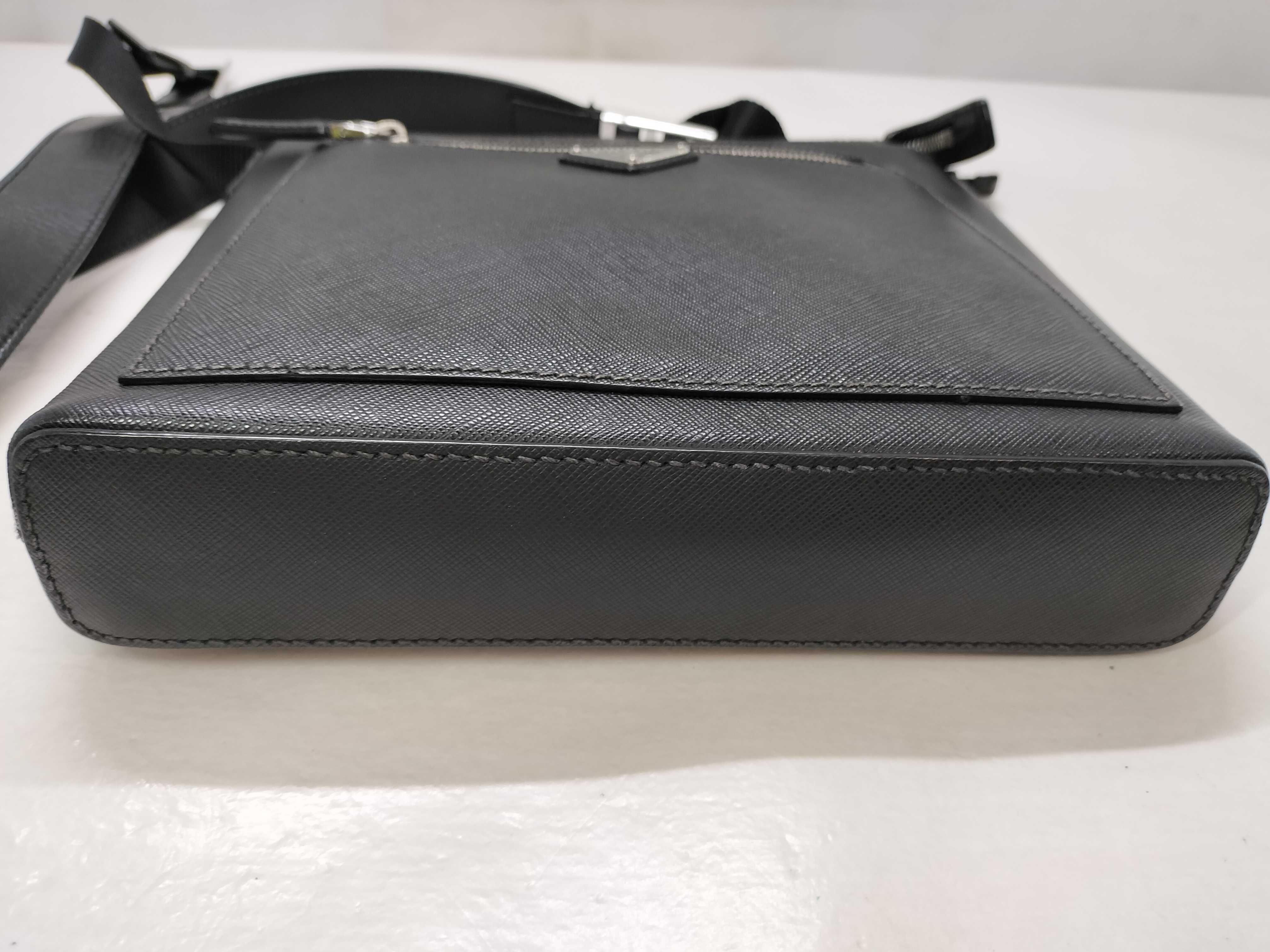 Saffiano Travel Leather Shoulder Bag Black 2VH062 Shoulder Bag — view 15