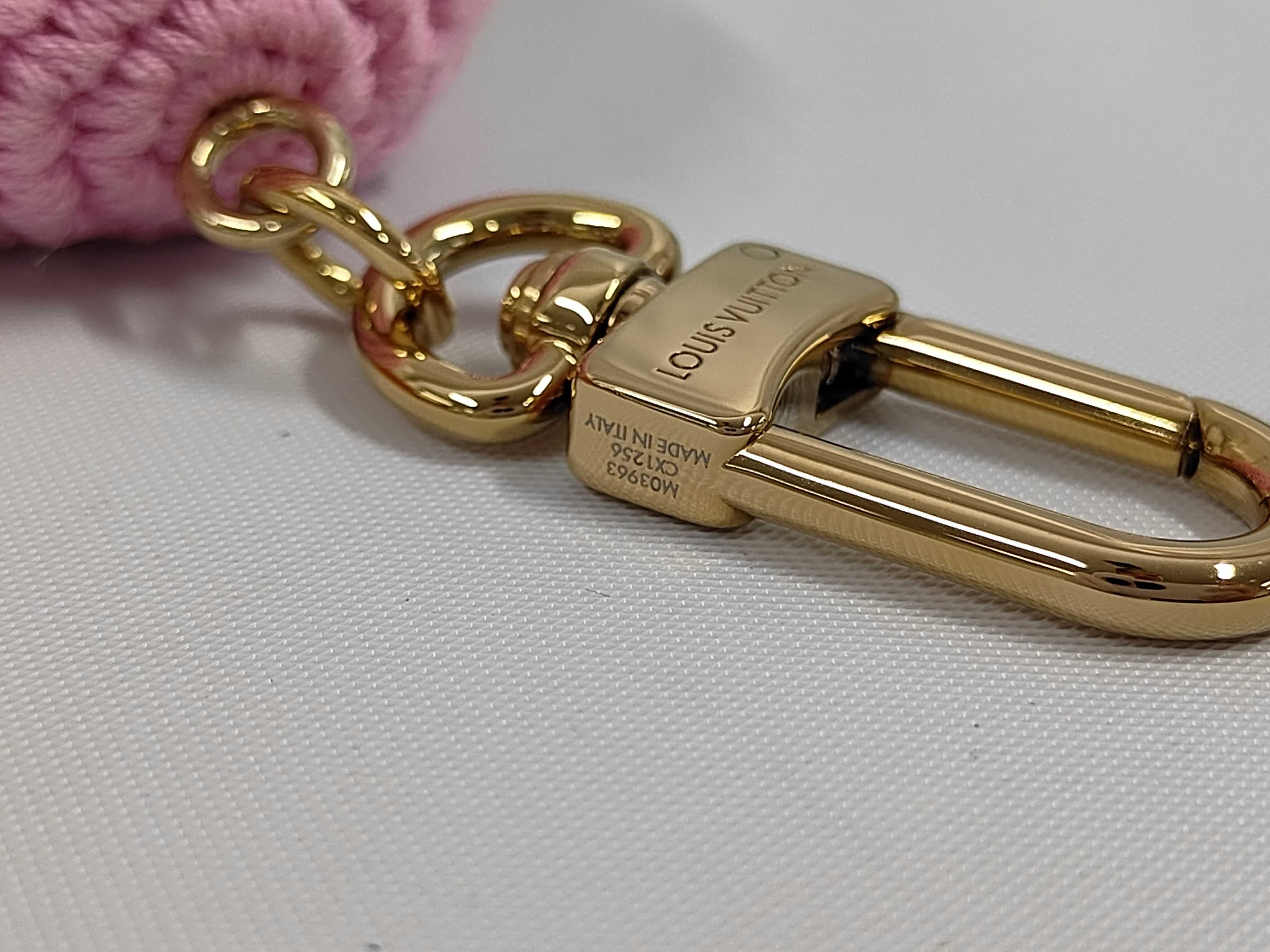 Bag Charm - Vivienne Crochet Pink M03963 Charm — view 5