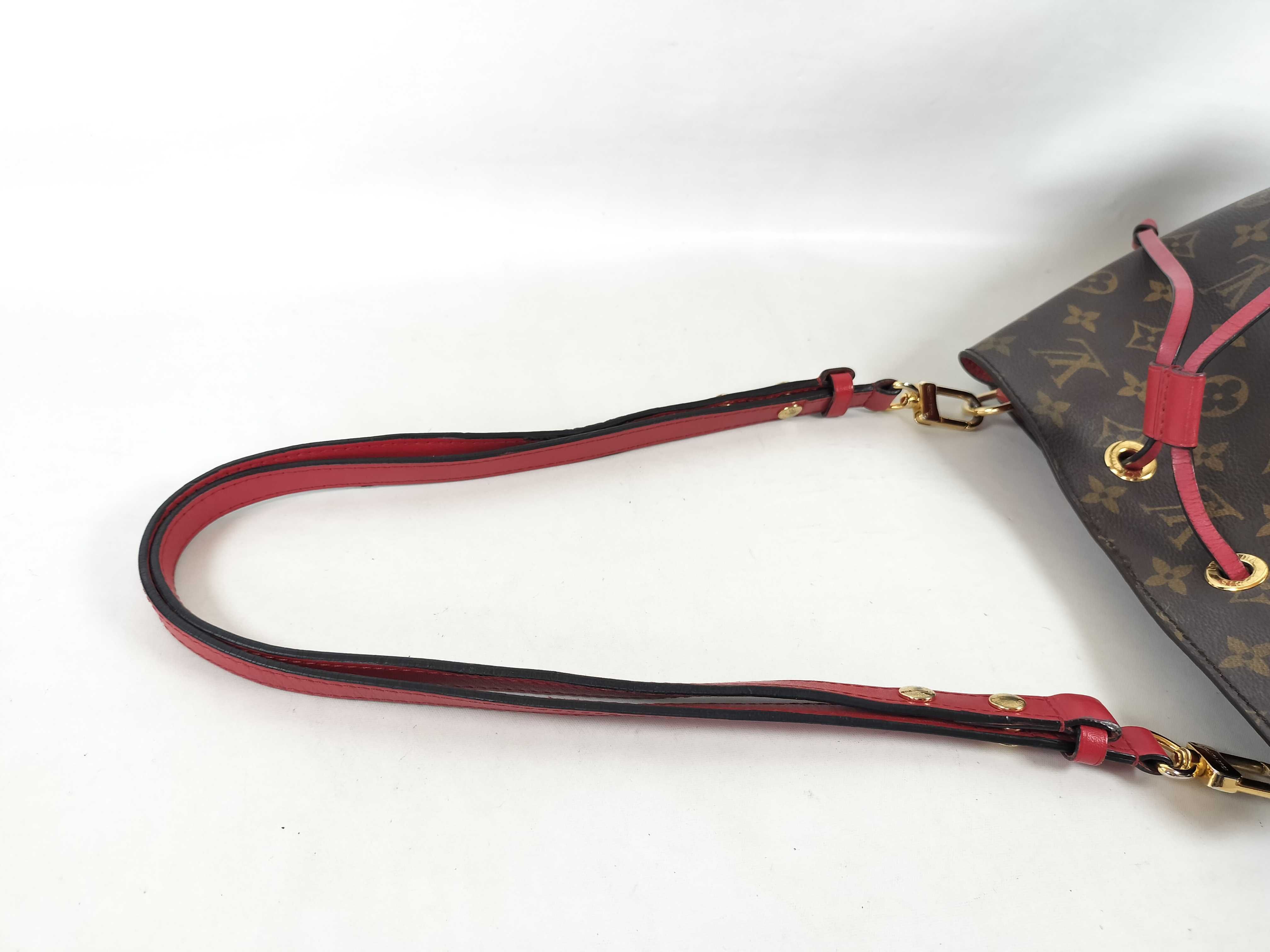 M44021 Monogram Neo Noe Coquelicot Shoulder Bag with Shoulder Strap — view 3
