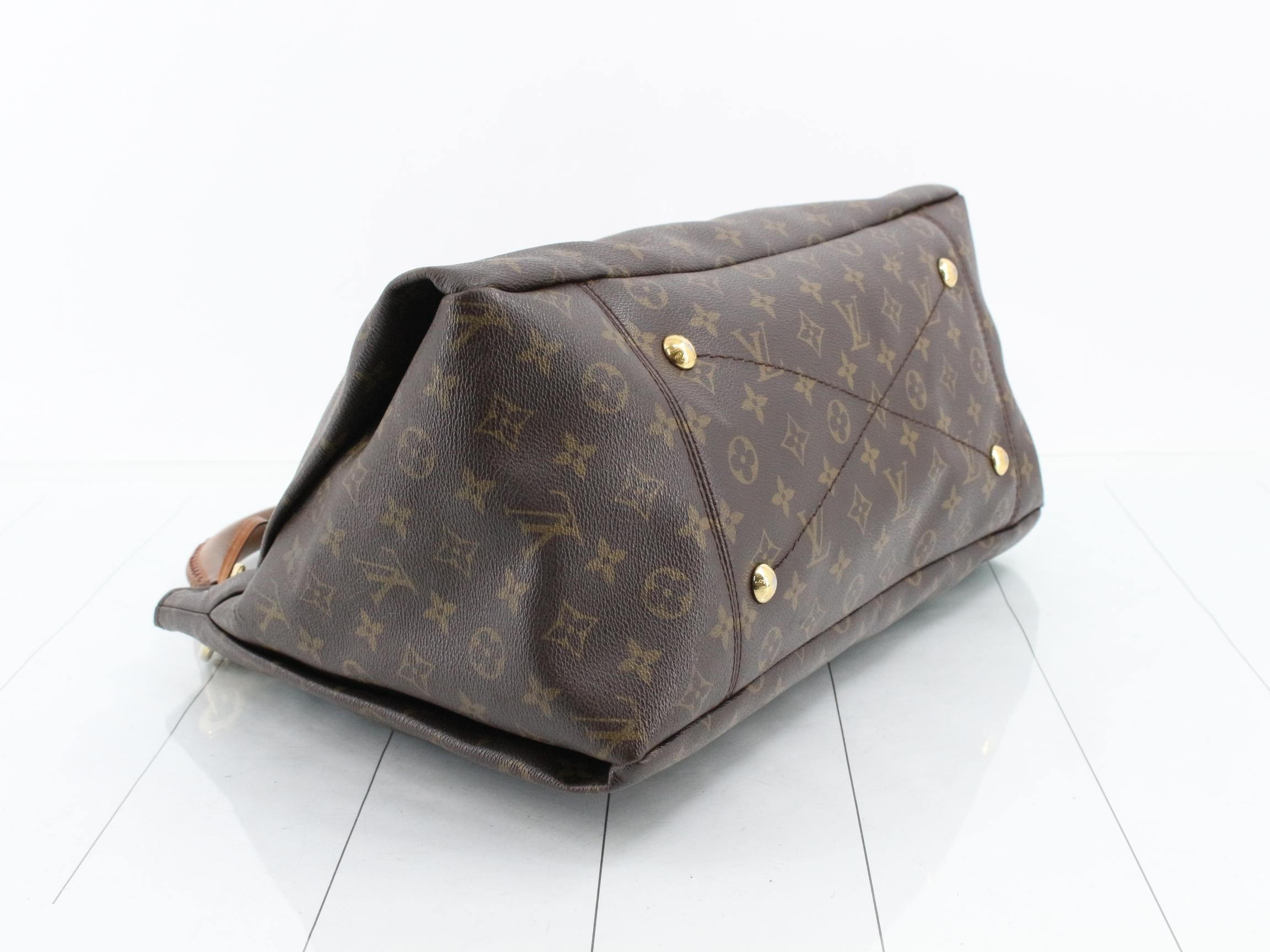 Monogram Artsy MM Shoulder Bag — view 5