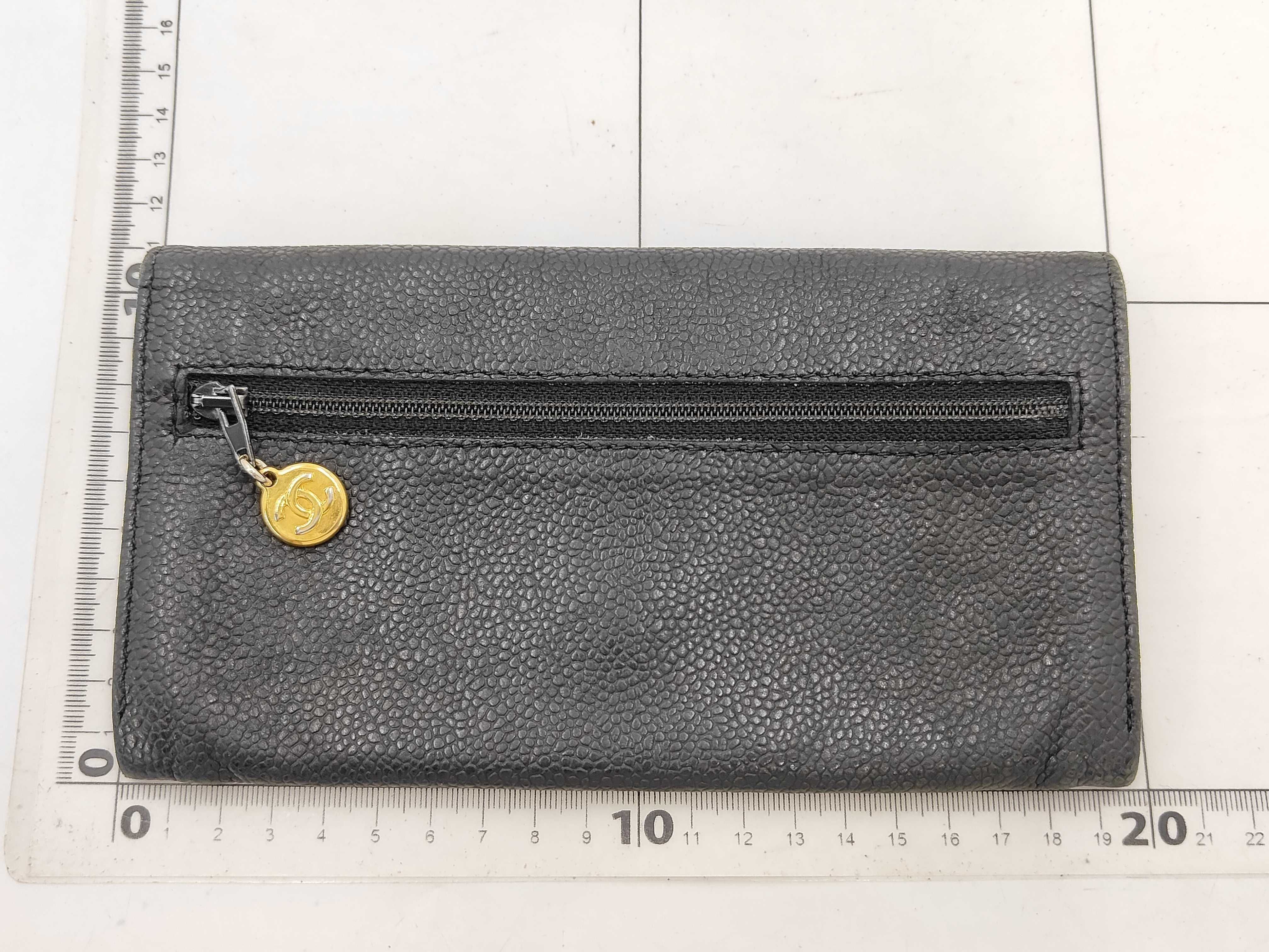 Caviar Skin Coco Mark Long Wallet — view 2
