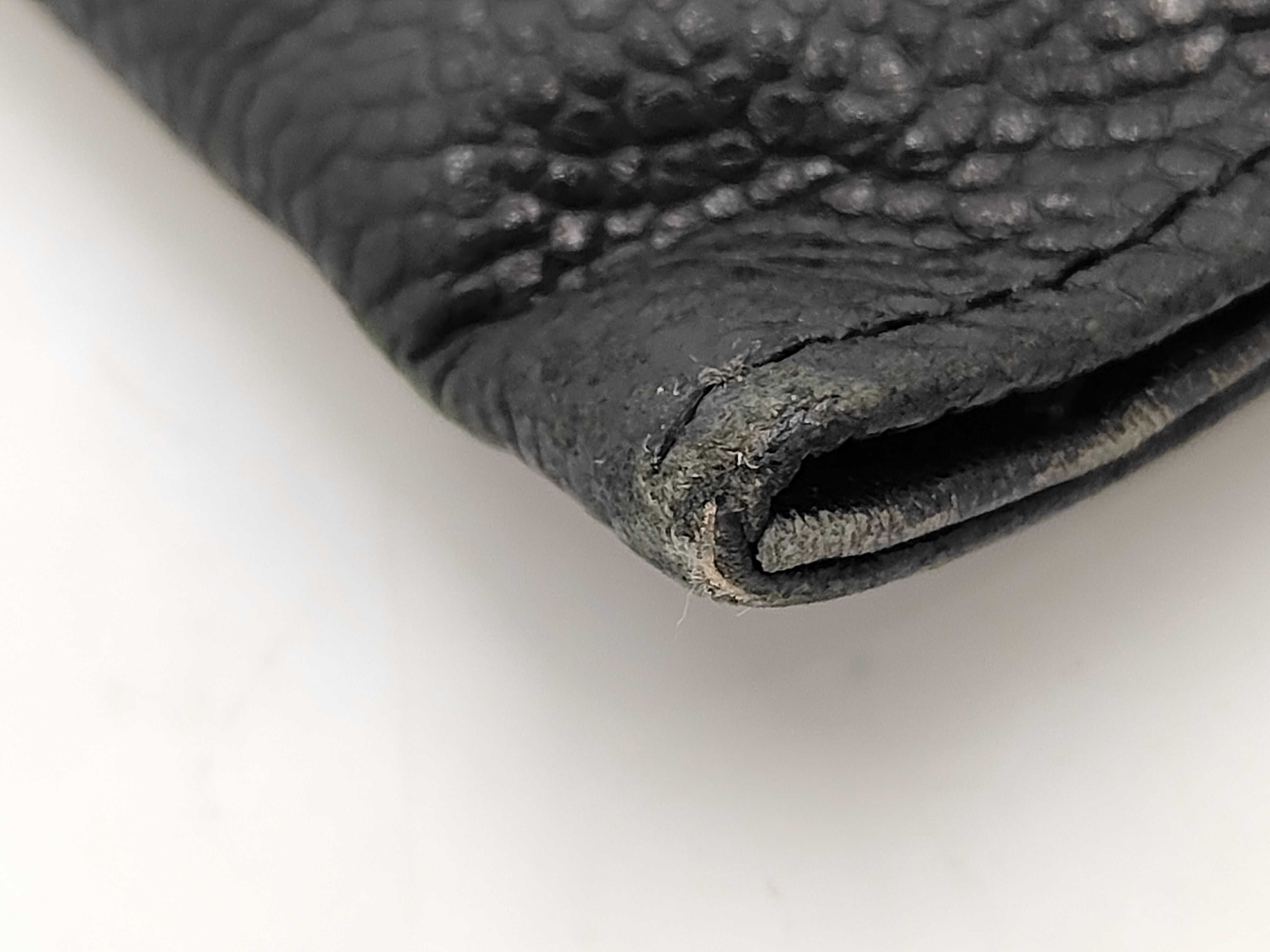 Caviar Skin Coco Mark Long Wallet — view 3