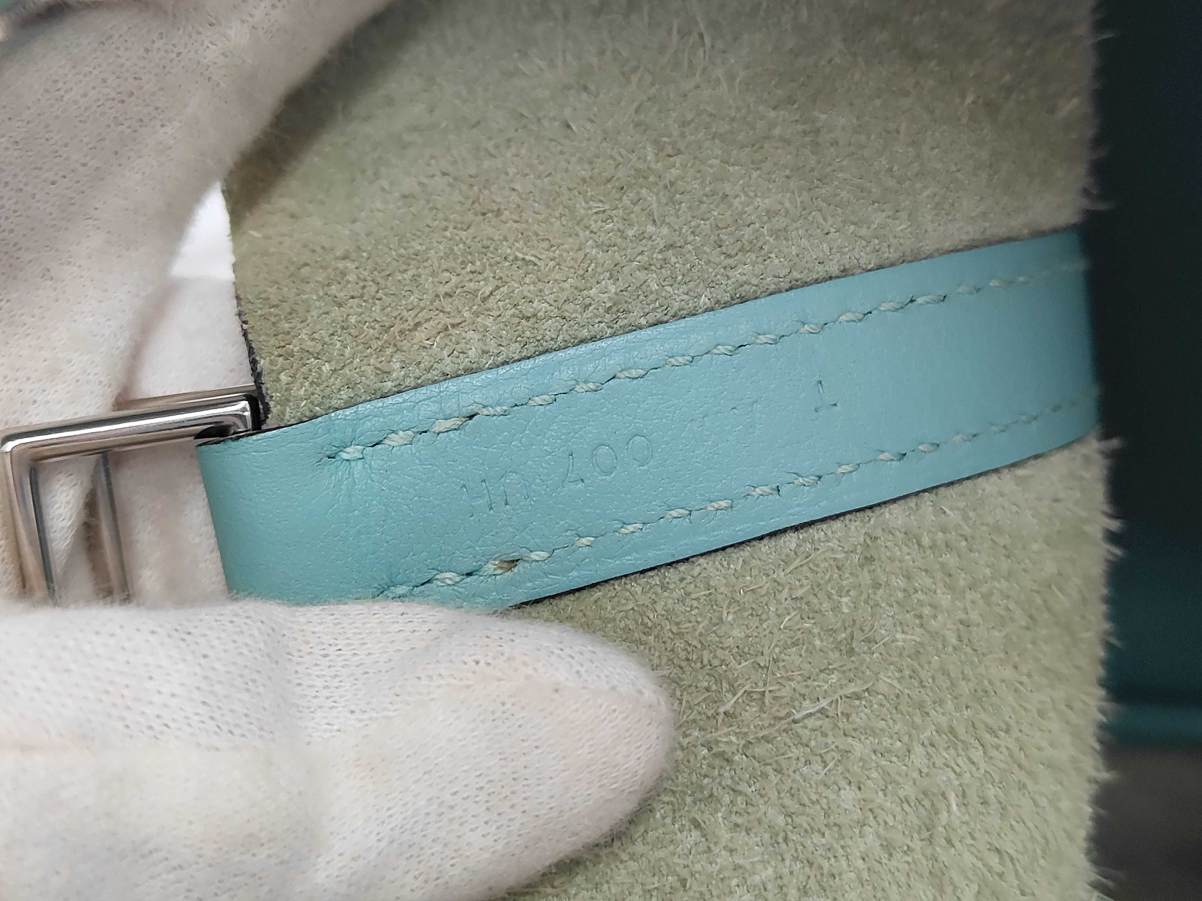 Picotin Lock 18 PM Touch Taurillon Clemence Leather (Veau Swift) Blue Handbag — view 12
