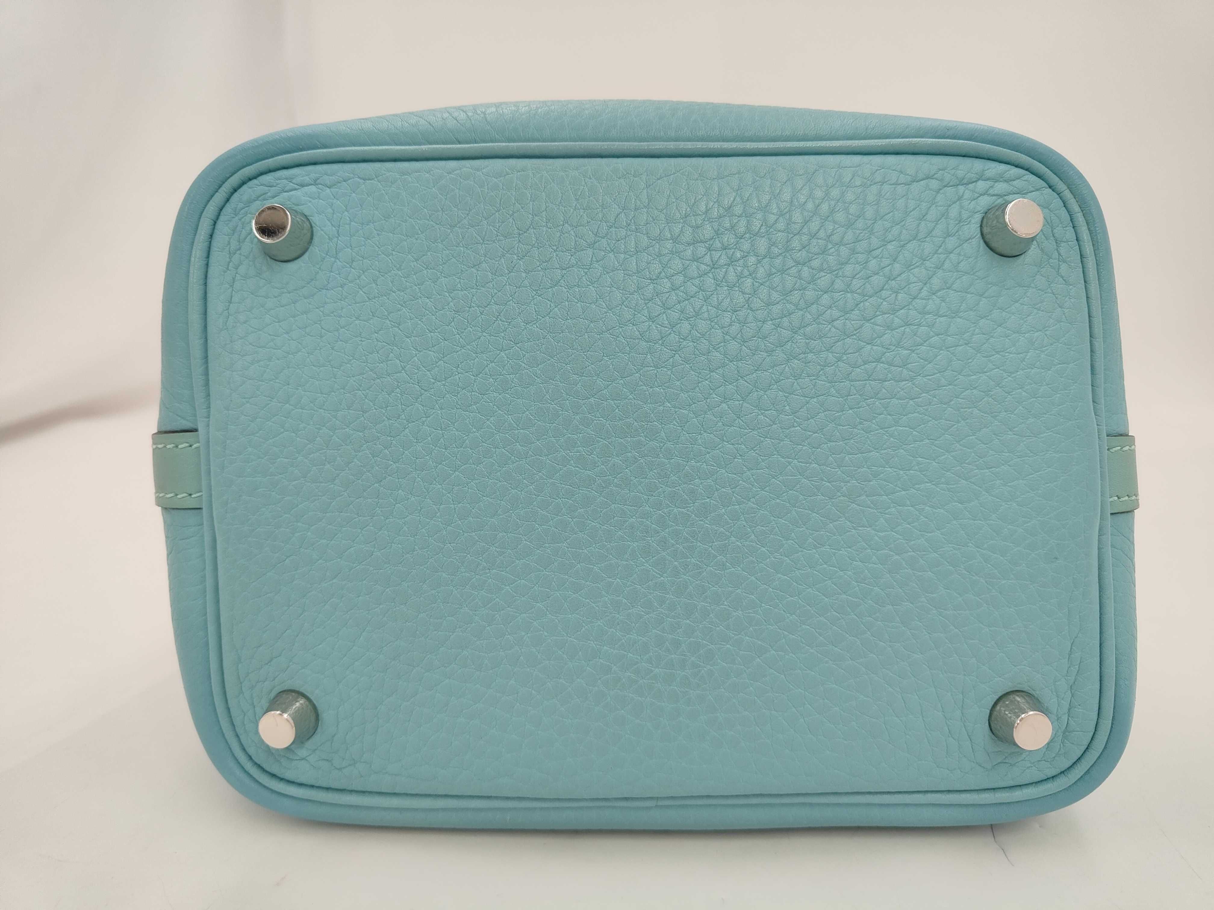 Picotin Lock 18 PM Touch Taurillon Clemence Leather (Veau Swift) Blue Handbag — view 6