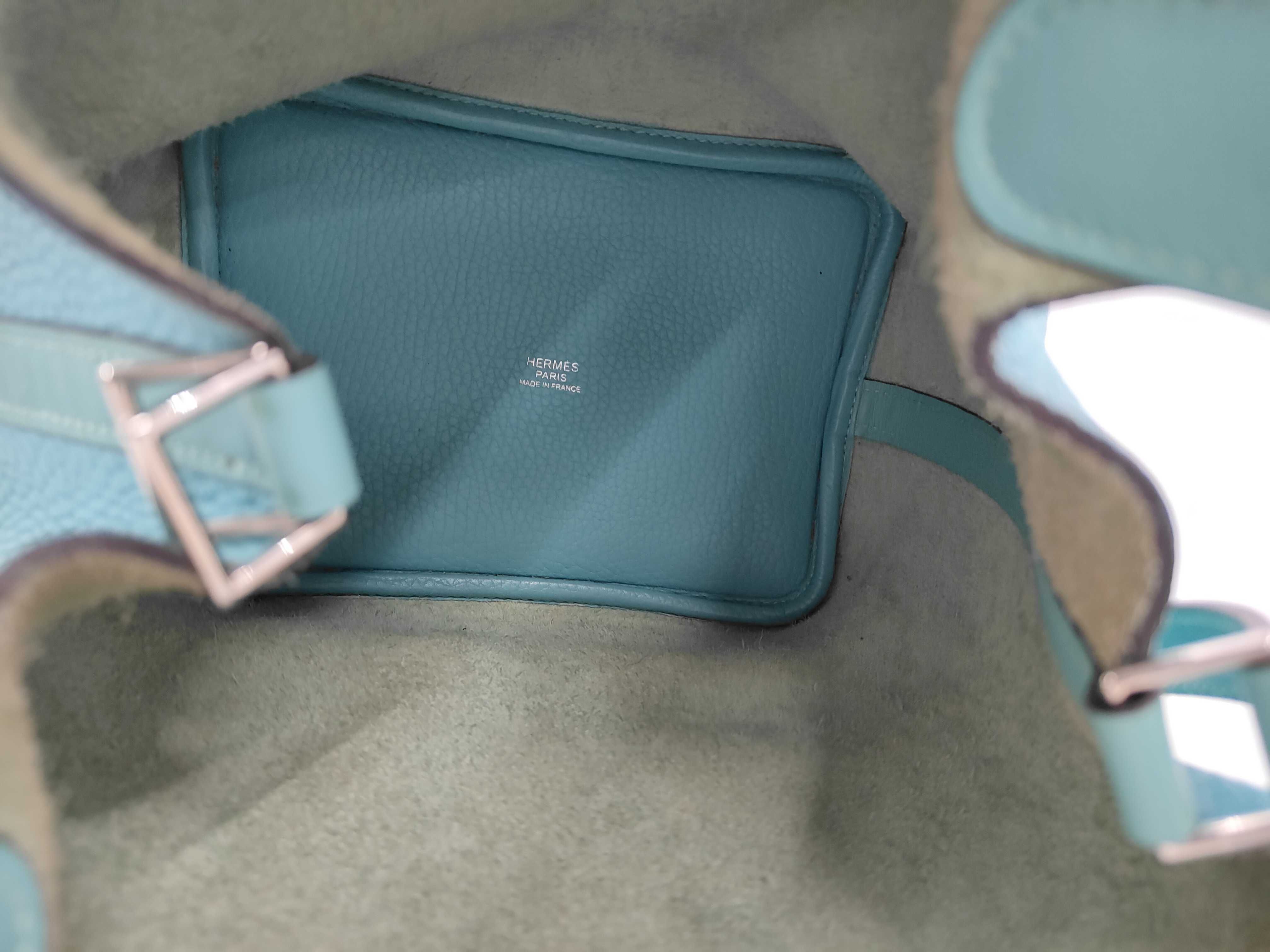 Picotin Lock 18 PM Touch Taurillon Clemence Leather (Veau Swift) Blue Handbag — view 10