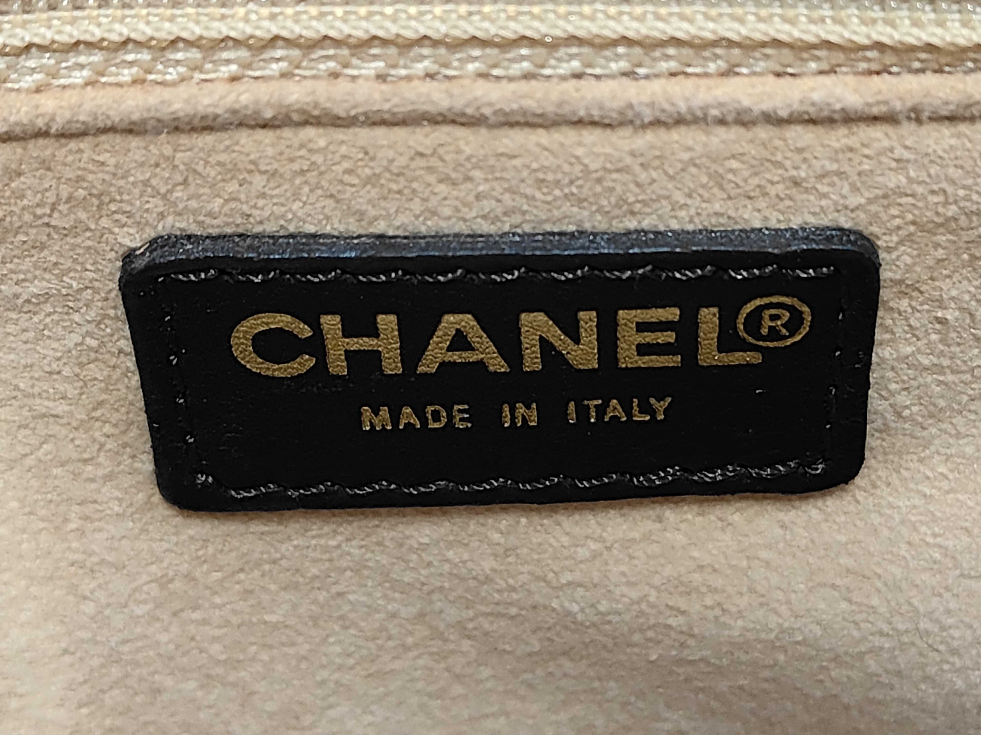 Chocolate Bar / 7641017 / Handbag / Enamel Brown Handbag — view 9