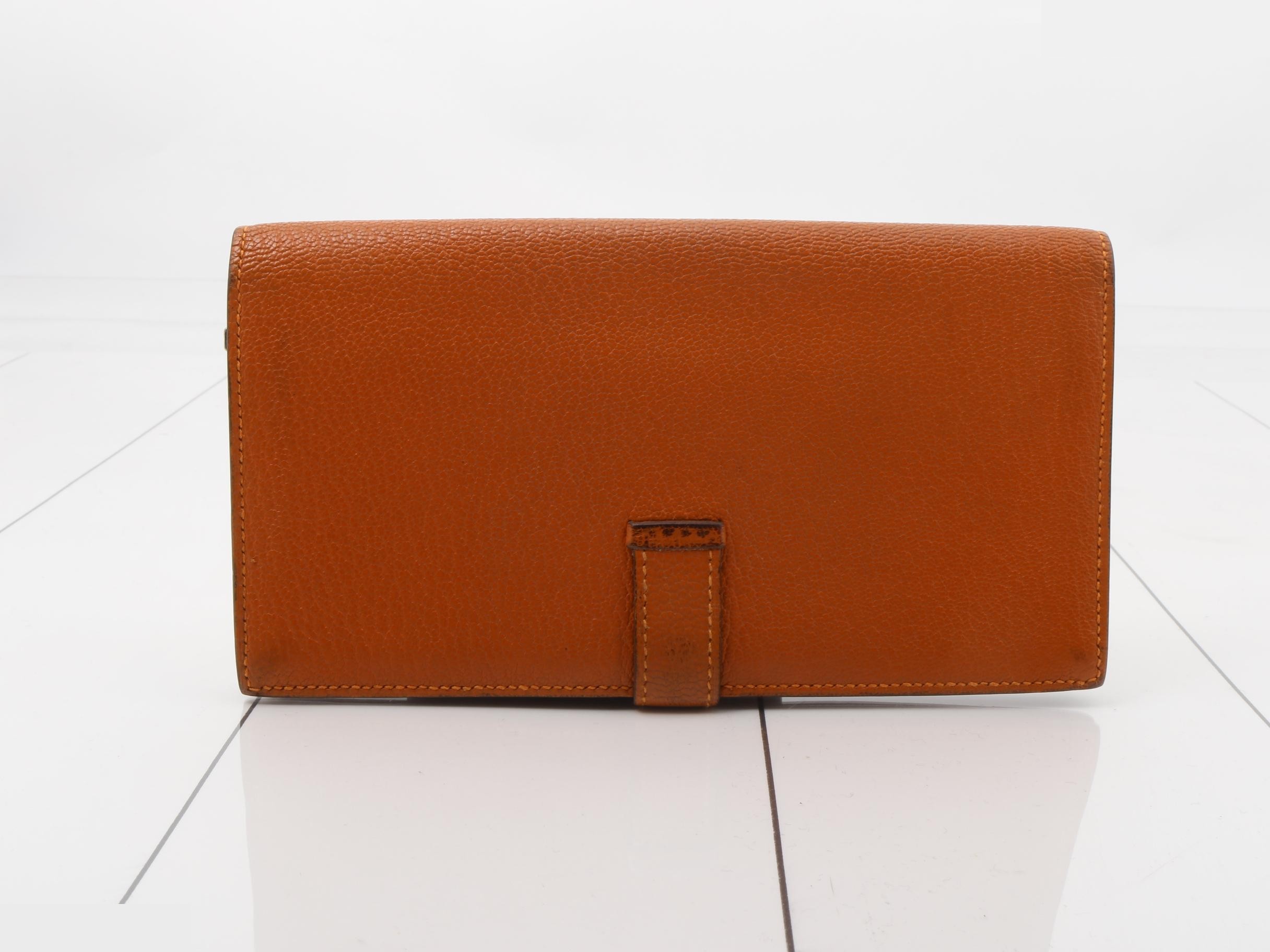 Bearn wallet by Hermes, with T stamp. — view 2