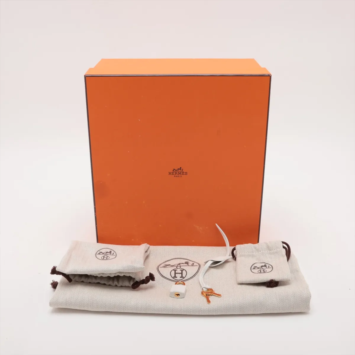 [Individually packaged] Hermes Kelly 25 Retournée Veau Swift New White Gold Hardware W: 2024 — view 12