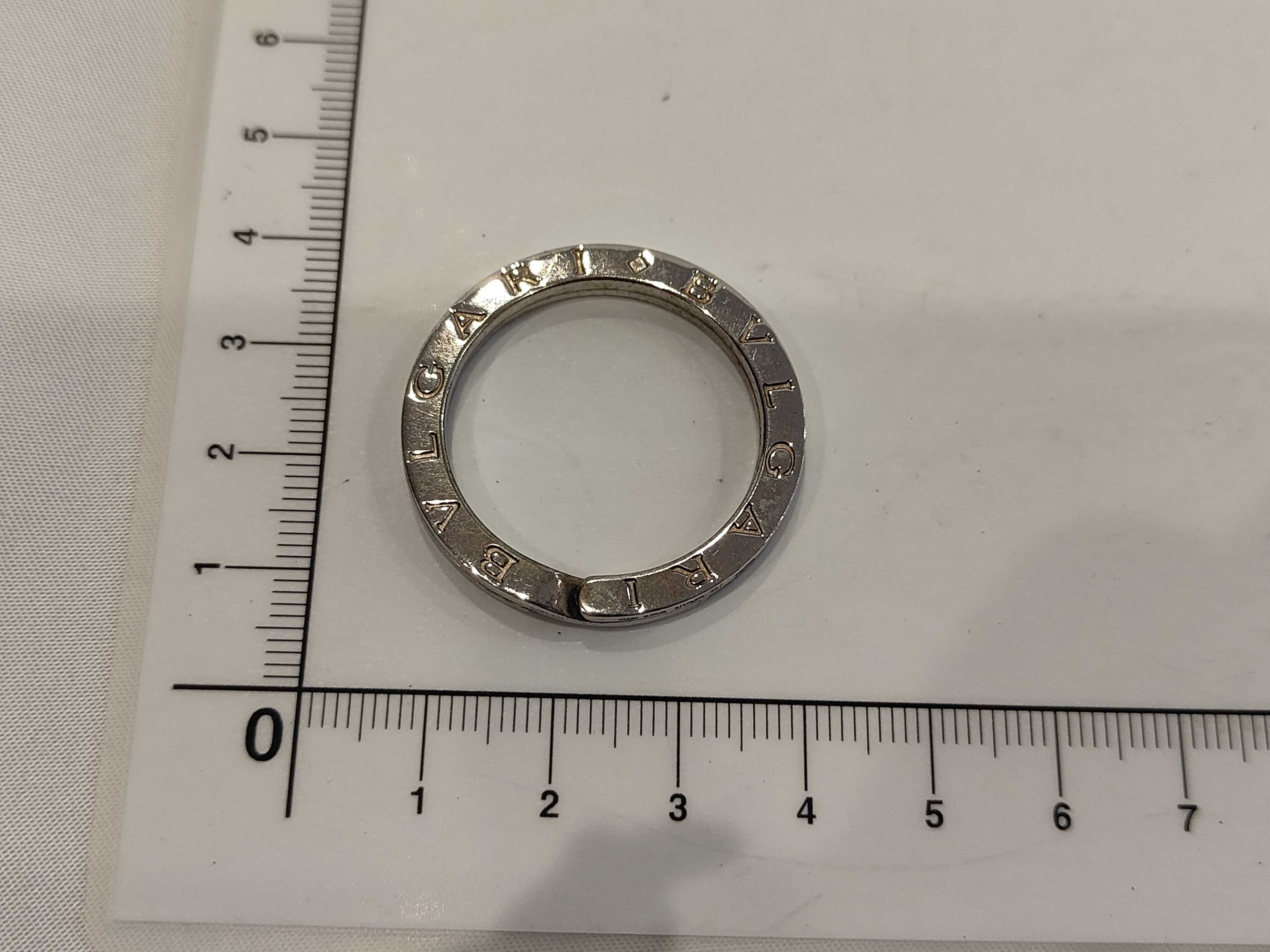 SV925 Keyring - Accessory Roundup (Accessories) — view 2