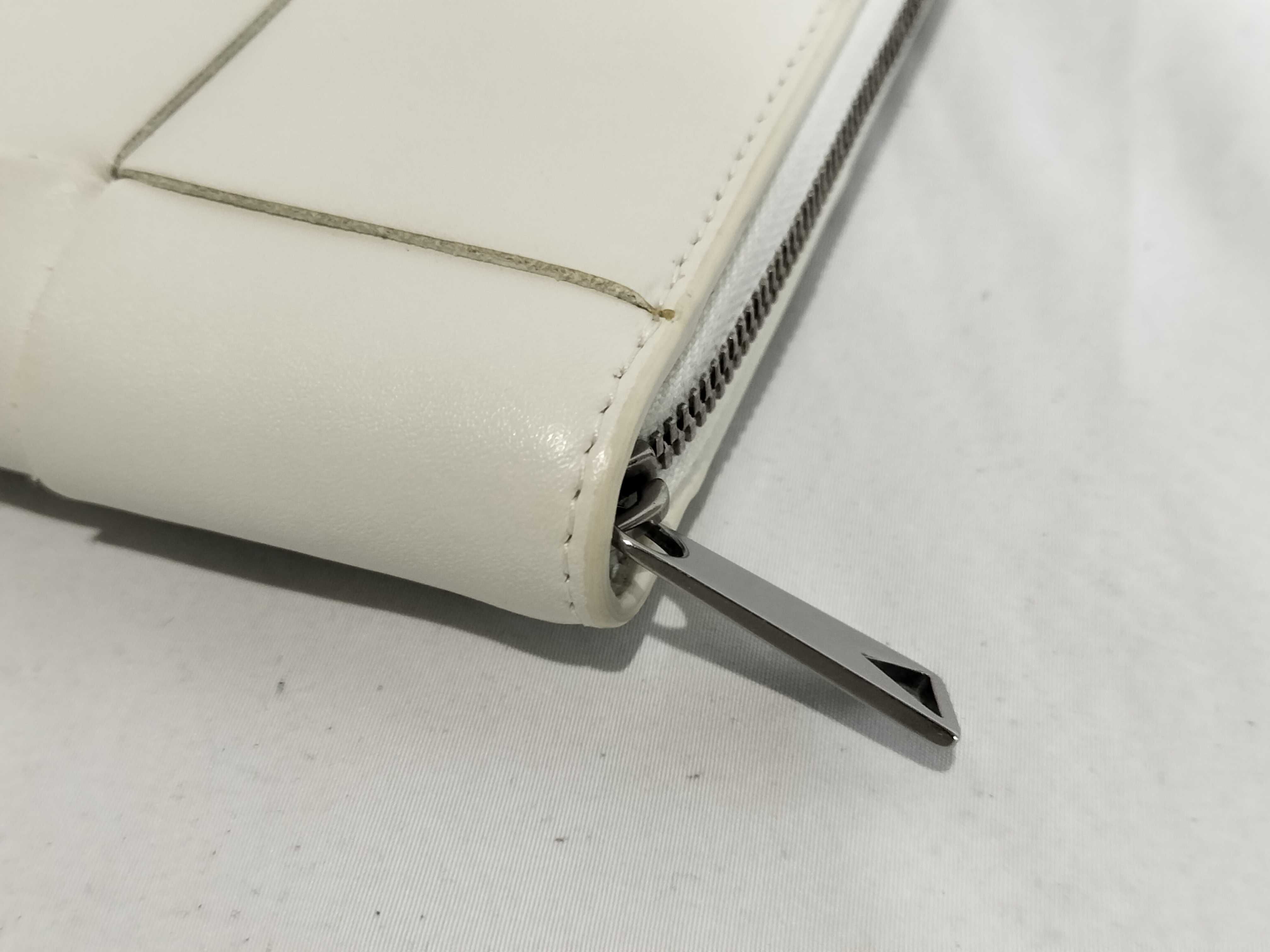 Round Zip Long Wallet Maxi Intrecciato Wallet — view 3