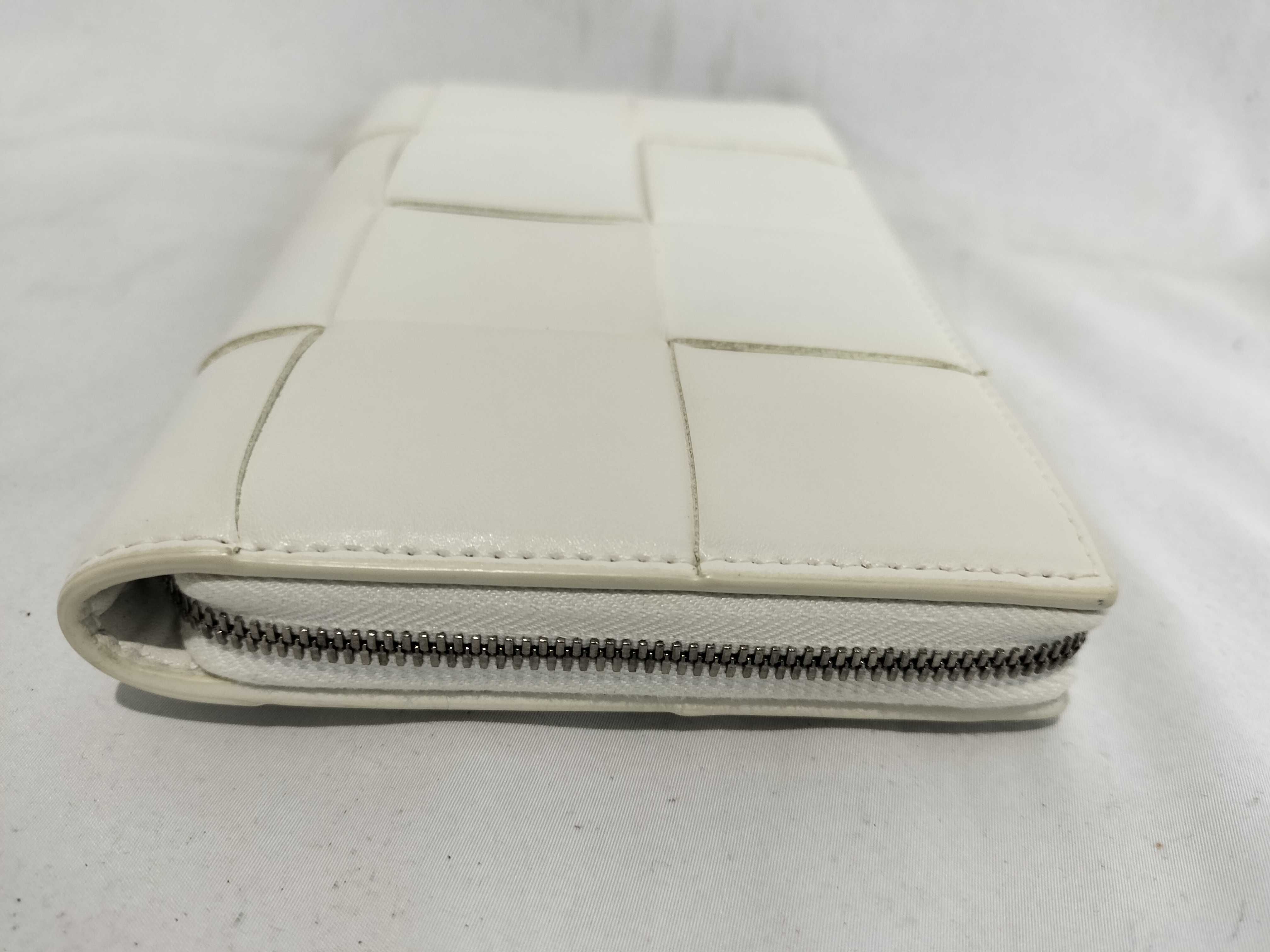 Round Zip Long Wallet Maxi Intrecciato Wallet — view 4