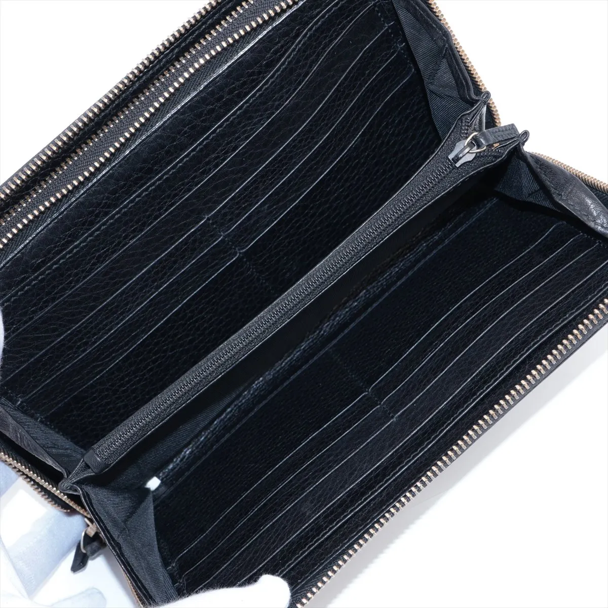 Soho 336286 Leather Round Zip Wallet Black Organizer — view 4