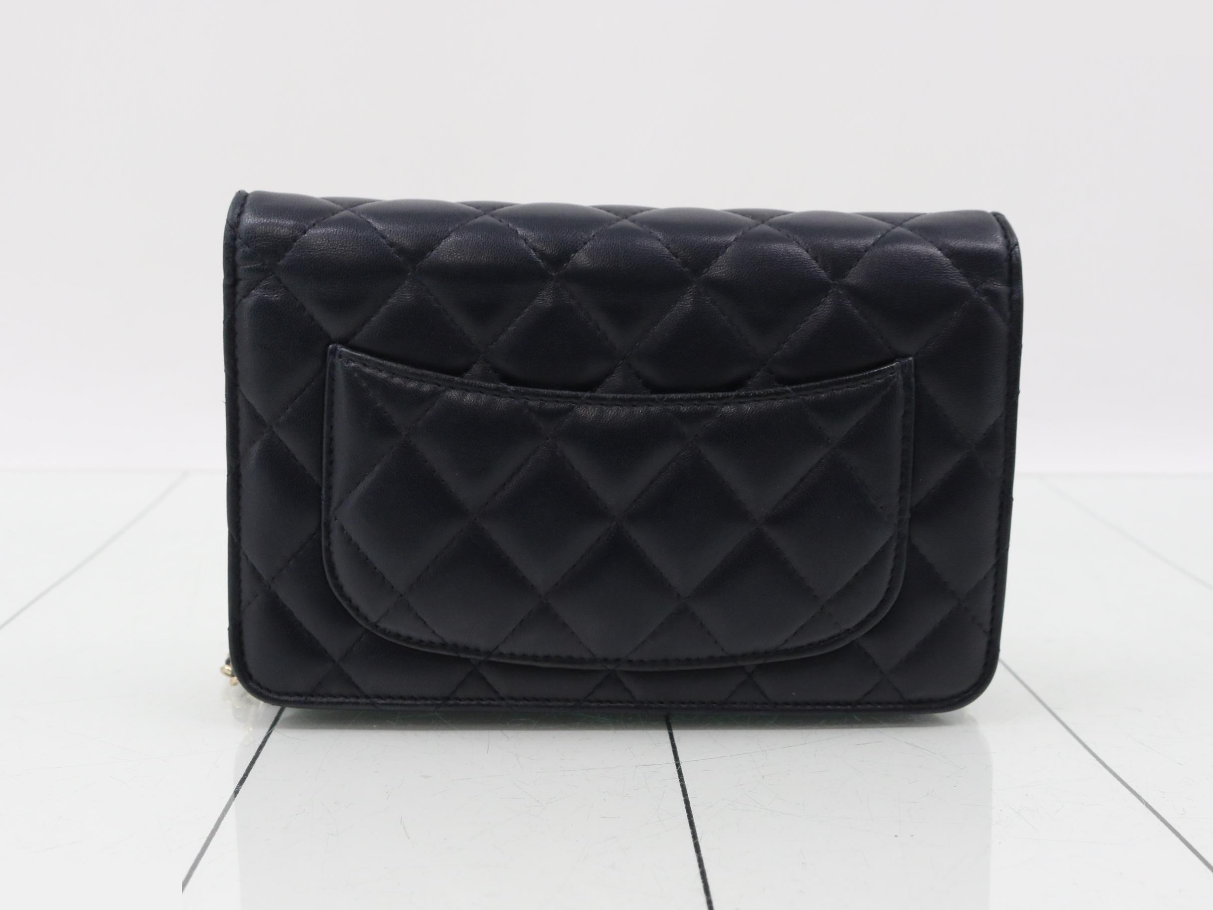 Matelassé Chain Shoulder Bag — view 2