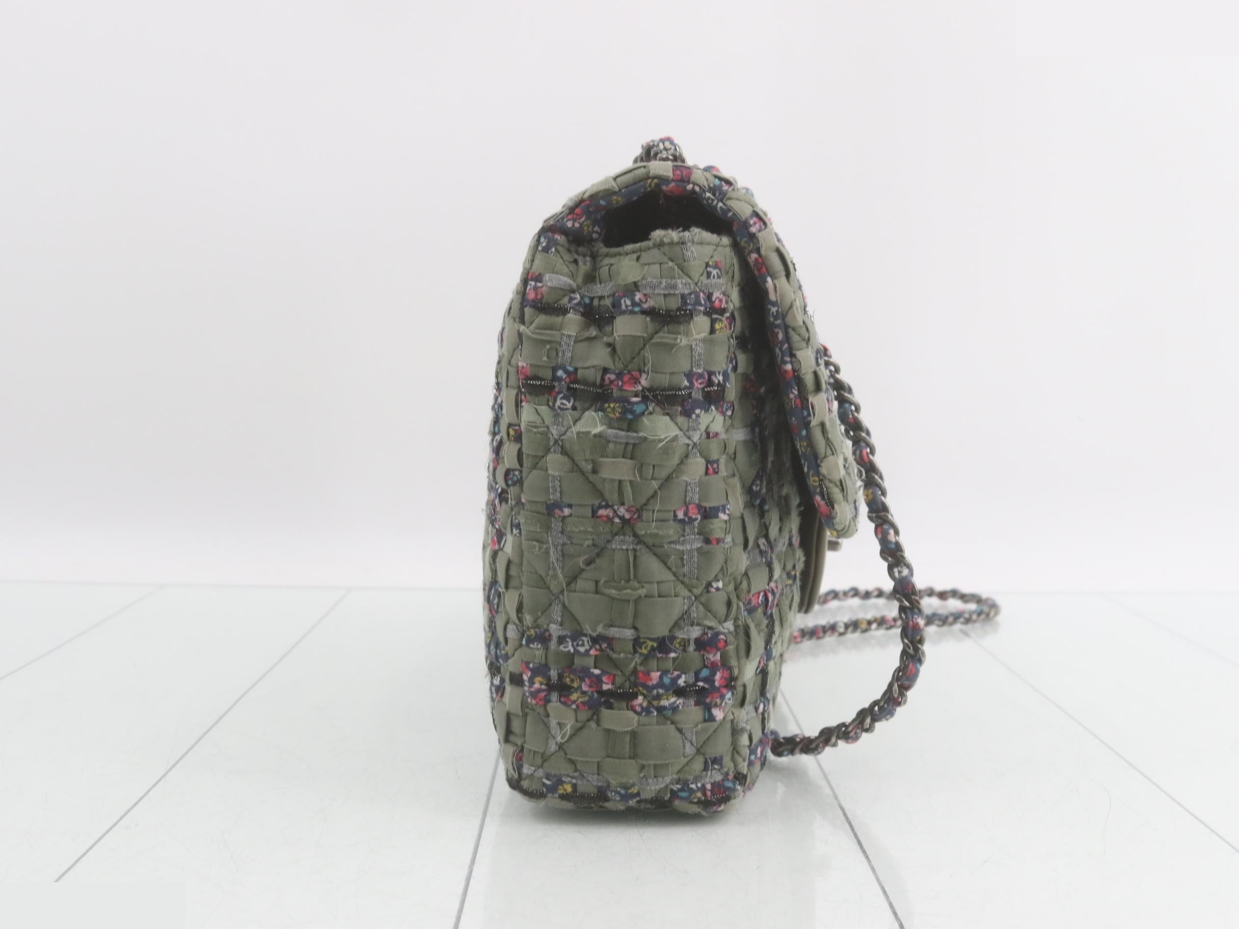 Matelassé Tweed Chain Shoulder Bag — view 4