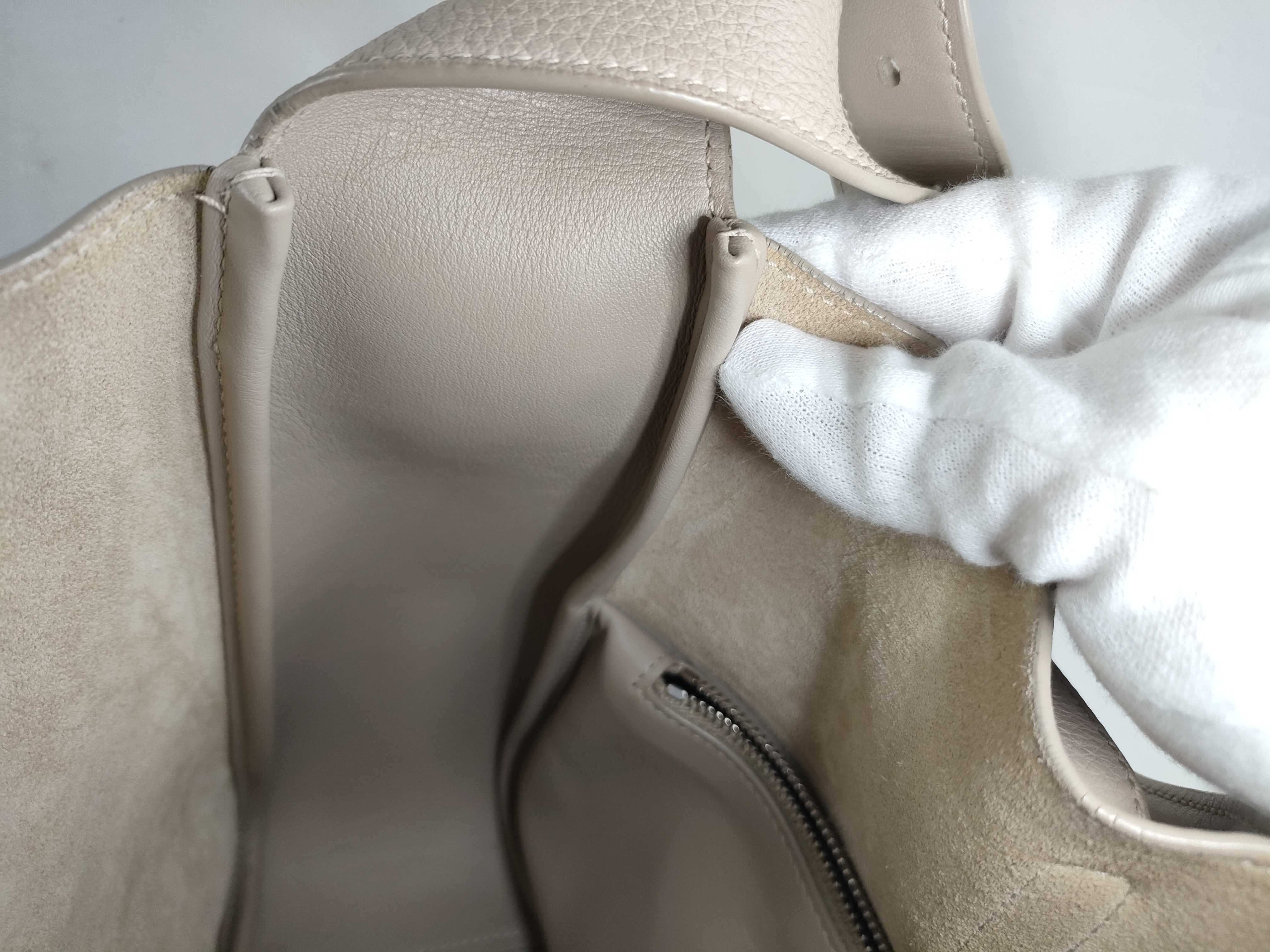 Yves Cassandra Shoulder Bag — view 11