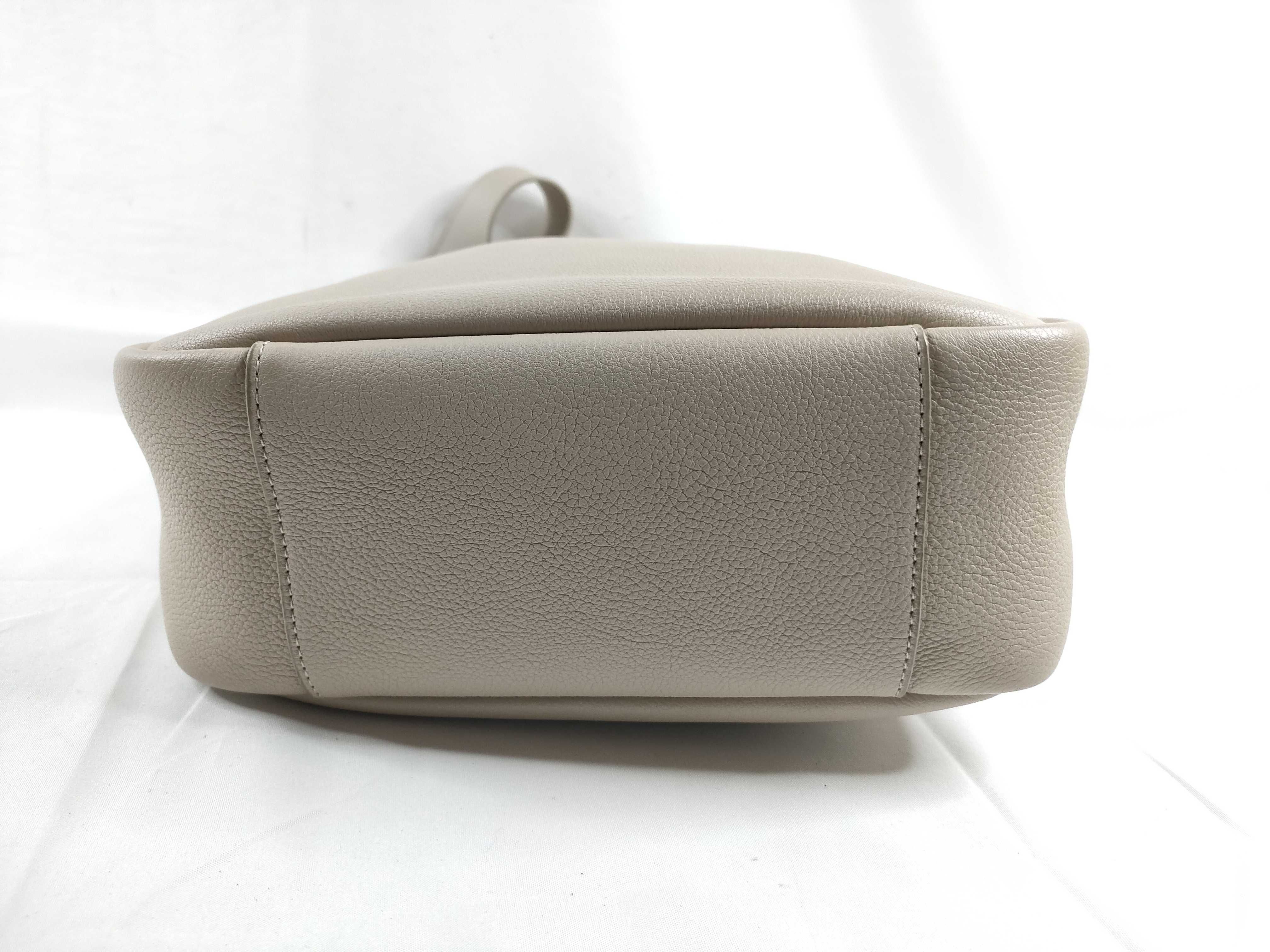 Yves Cassandra Shoulder Bag — view 4