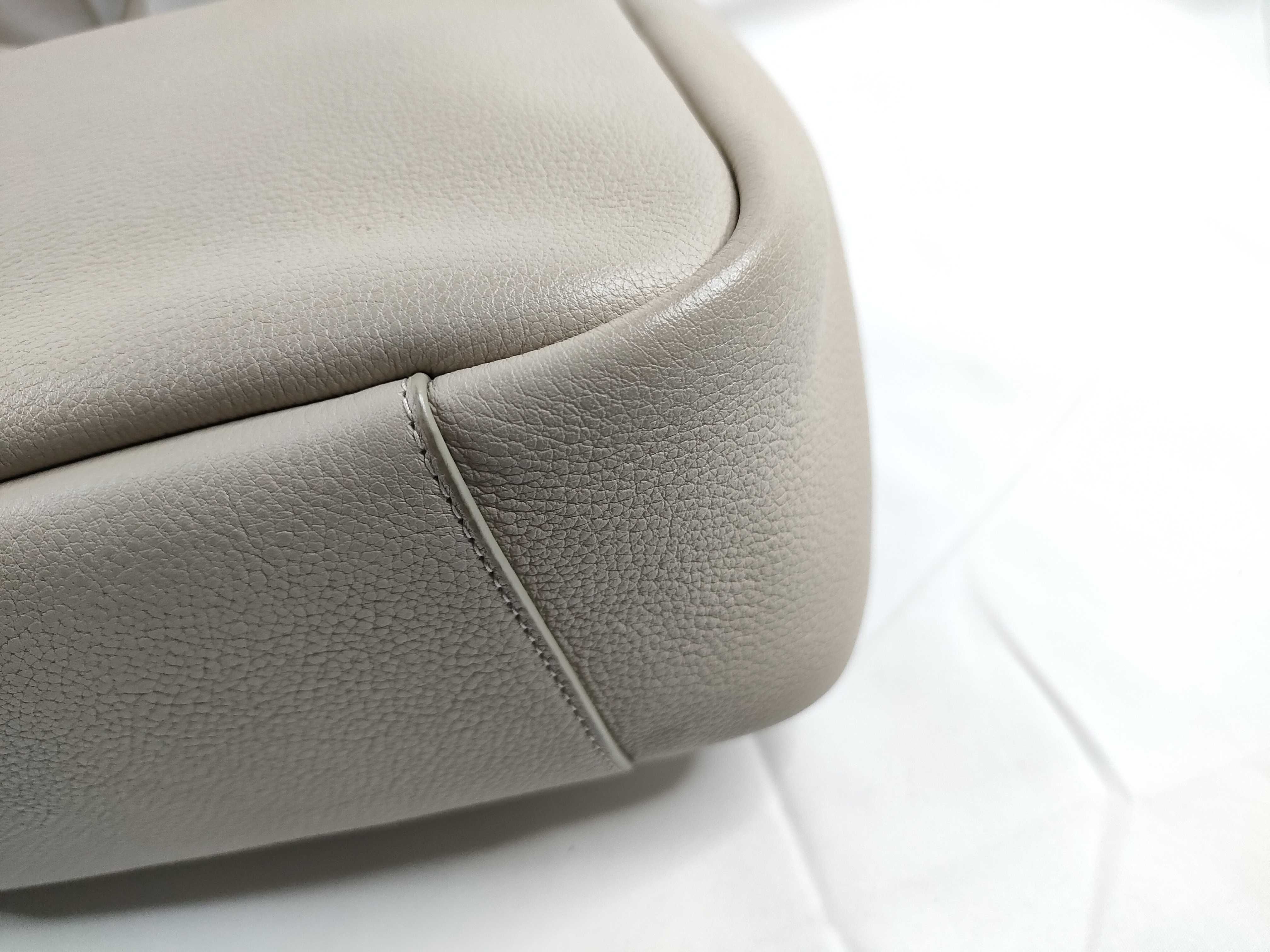 Yves Cassandra Shoulder Bag — view 5