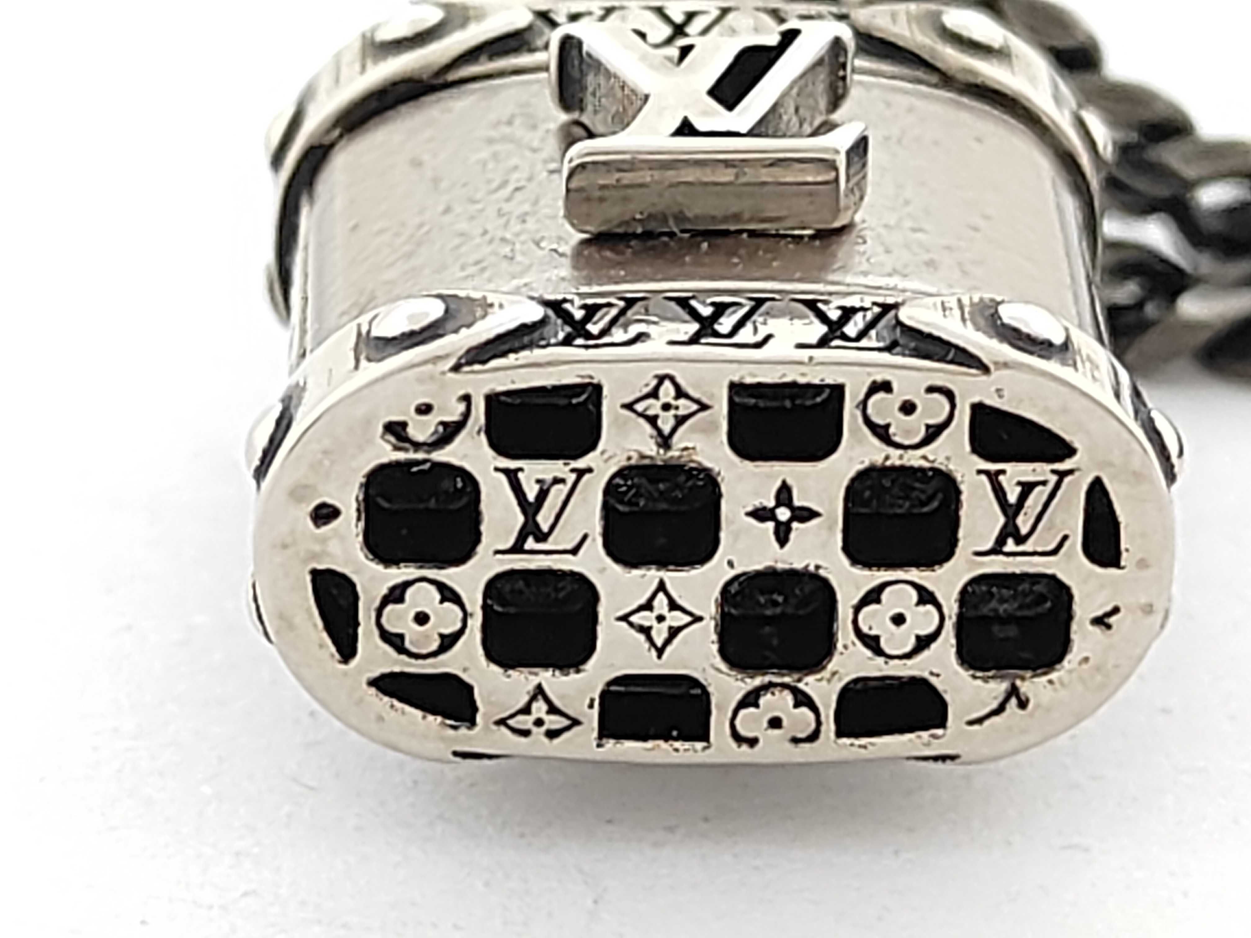 LV Lock Necklace M03334 TE5205 Necklace — view 5